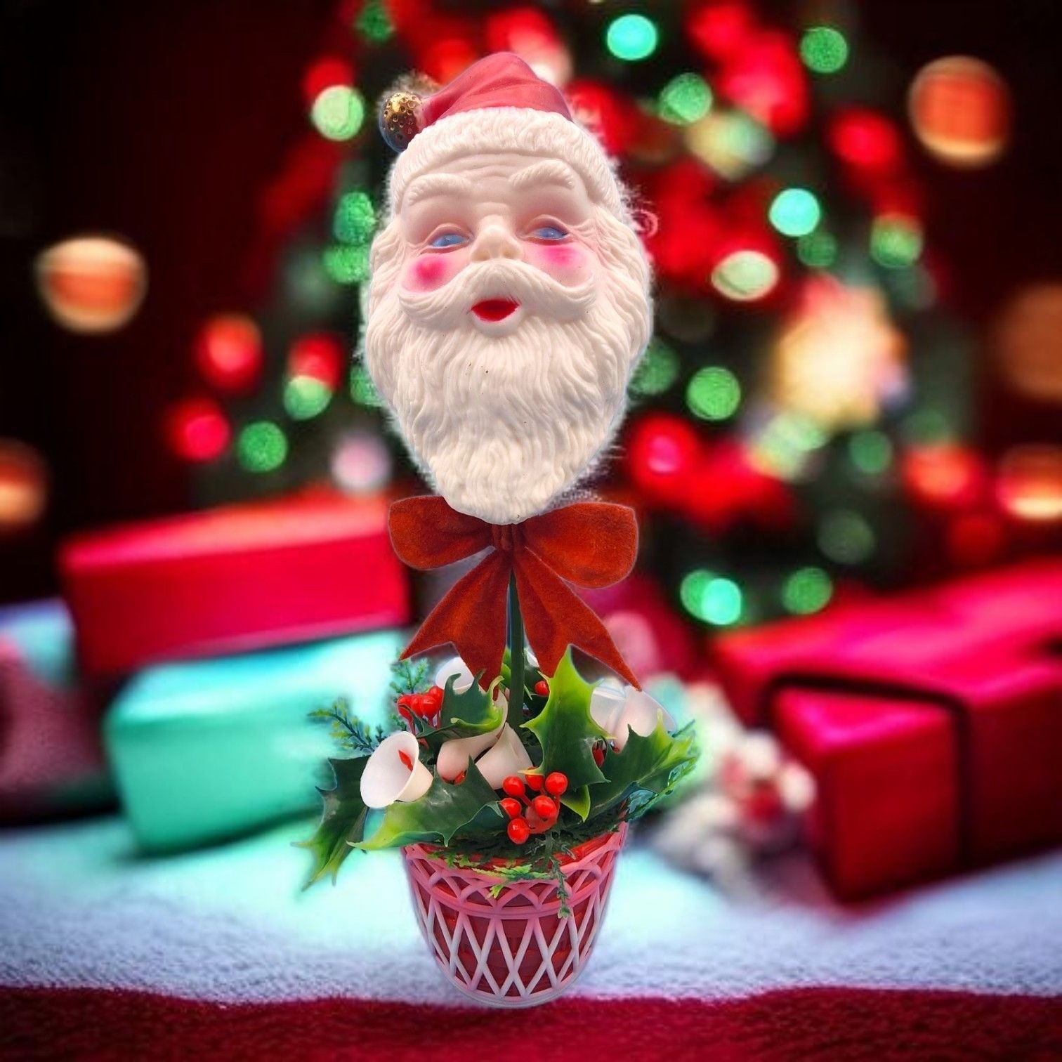Vintage 1960s Santa Head Christmas Floral Centerpiece Hong Kong MCM Kitsch Vintage 1960s Santa Head Christmas Floral Centerpiece Hong Kong MCM Kitsch