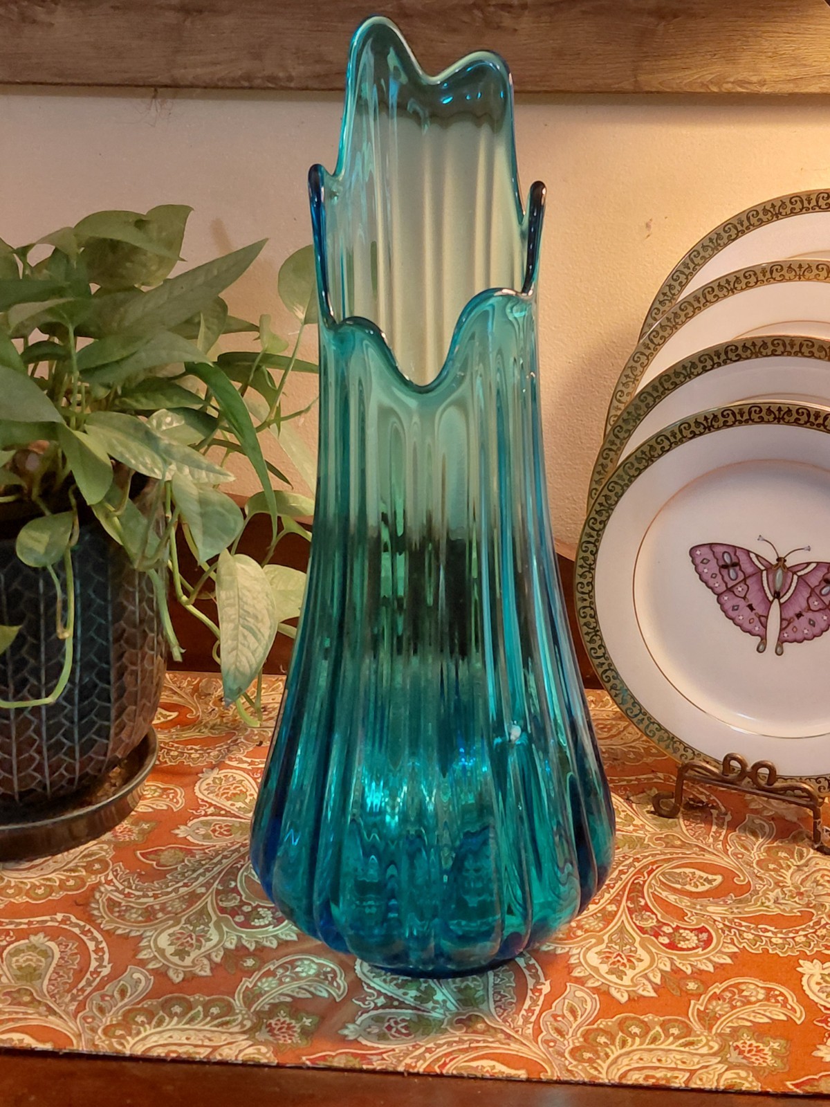 Vintage MCM LE Smith Peacock Blue Swung Vase, 17" Tall, Fat Bottom 7" Vintage MCM LE Smith Peacock Blue Swung Vase, 17" Tall, Fat Bottom 7"