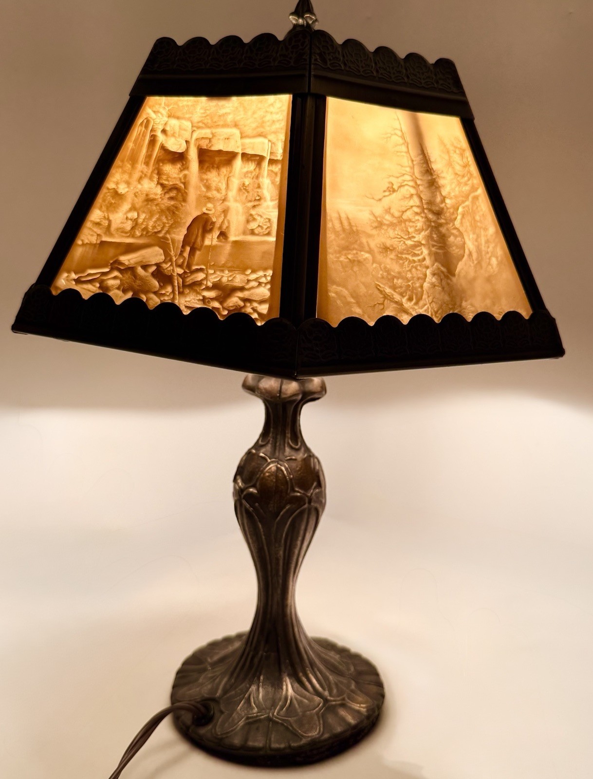 VTG Porcelain Lithophane 6-Panel Table Lamp Scenic Landscapes VictorianStyle 14” VTG Porcelain Lithophane 6-Panel Table Lamp Scenic Landscapes VictorianStyle 14”