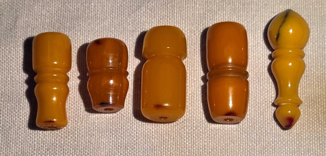 5 Imam Antique Amber Bakelite Beads 18 Grs 5 Imam Antique Amber Bakelite Beads 18 Grs