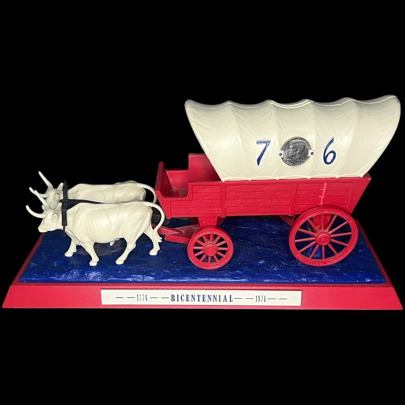 Vintage 1976 Bicentennial Covered Wagon & Oxen Model Proto-Plastic Bank 17.5”