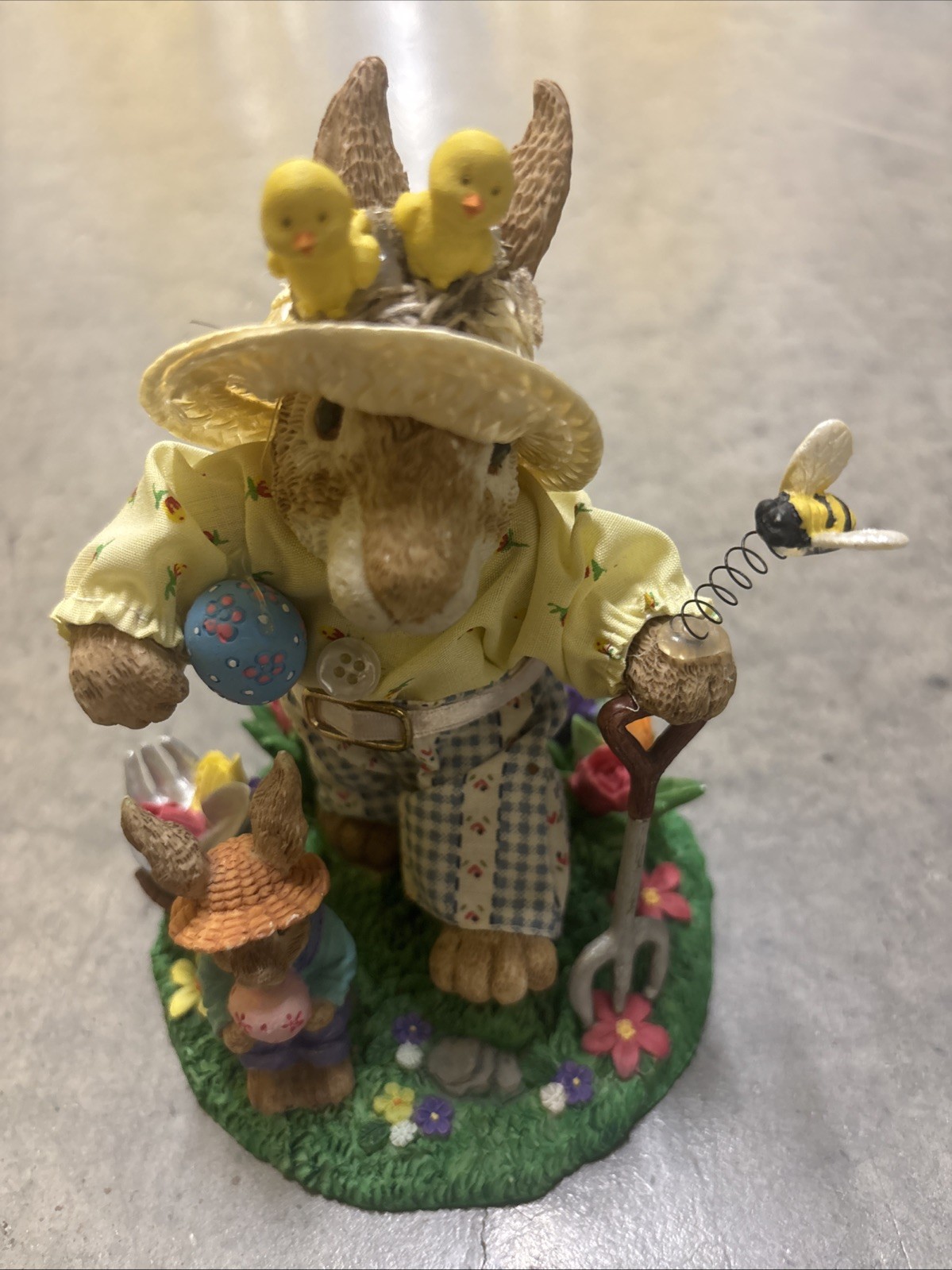 Vintage Easter Rabbit Porcelain Statue Vintage Easter Rabbit Porcelain Statue