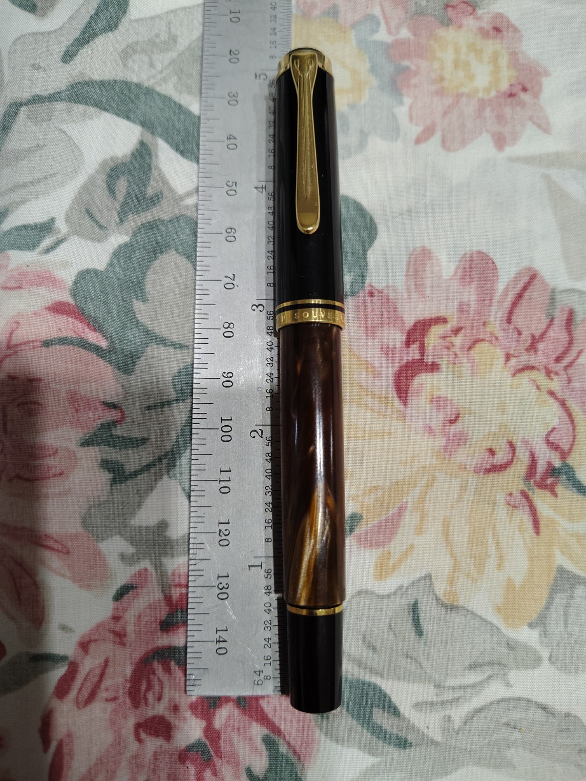 Pelikan Souveran Germany Black & Marble Brown Fountain Pen, EF Point Nib Pelikan Souveran Germany Black & Marble Brown Fountain Pen, EF Point Nib