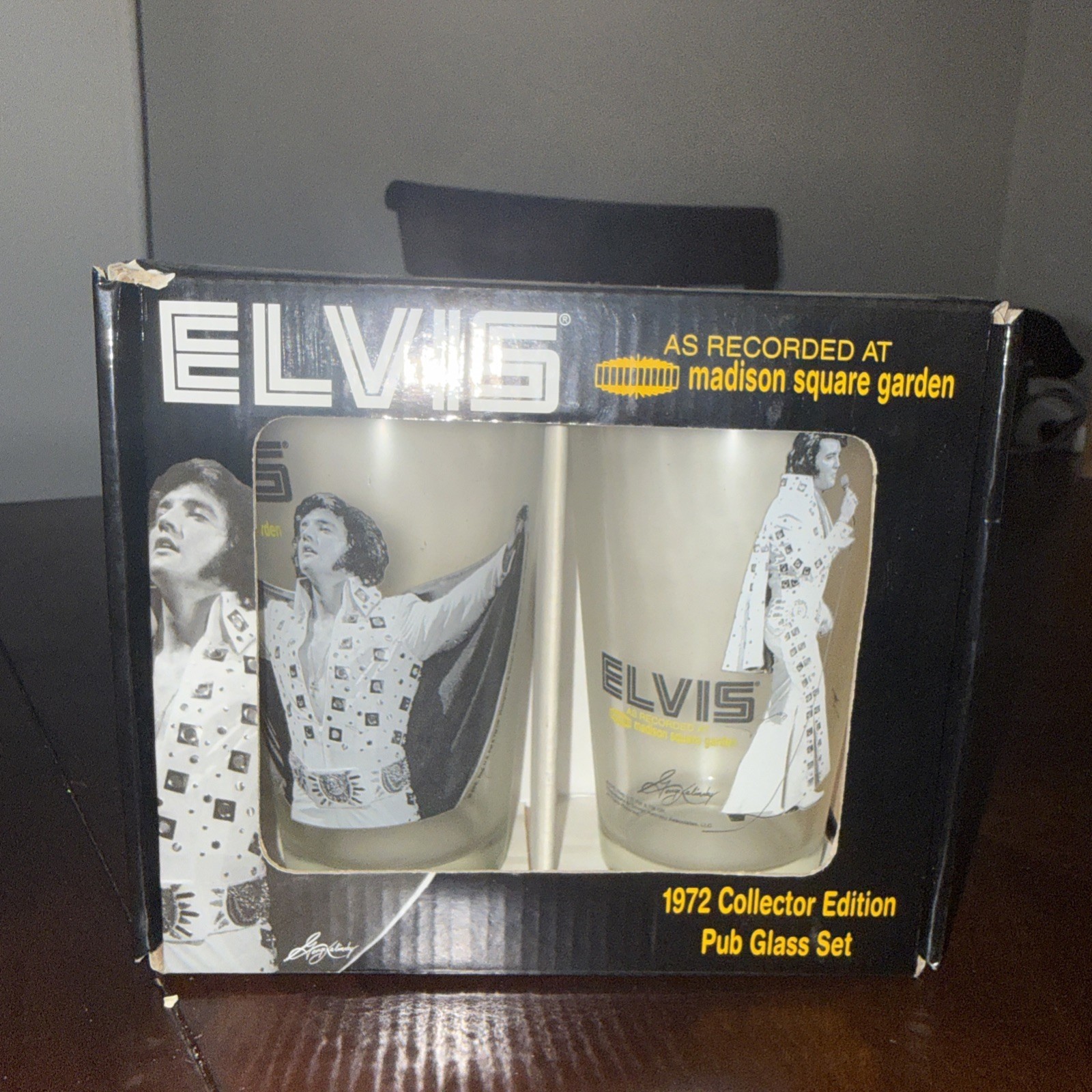 Silver Buffalo Elvis Presley 1972 Madison Square Garden Pub Glass Set NEW Silver Buffalo Elvis Presley 1972 Madison Square Garden Pub Glass Set NEW