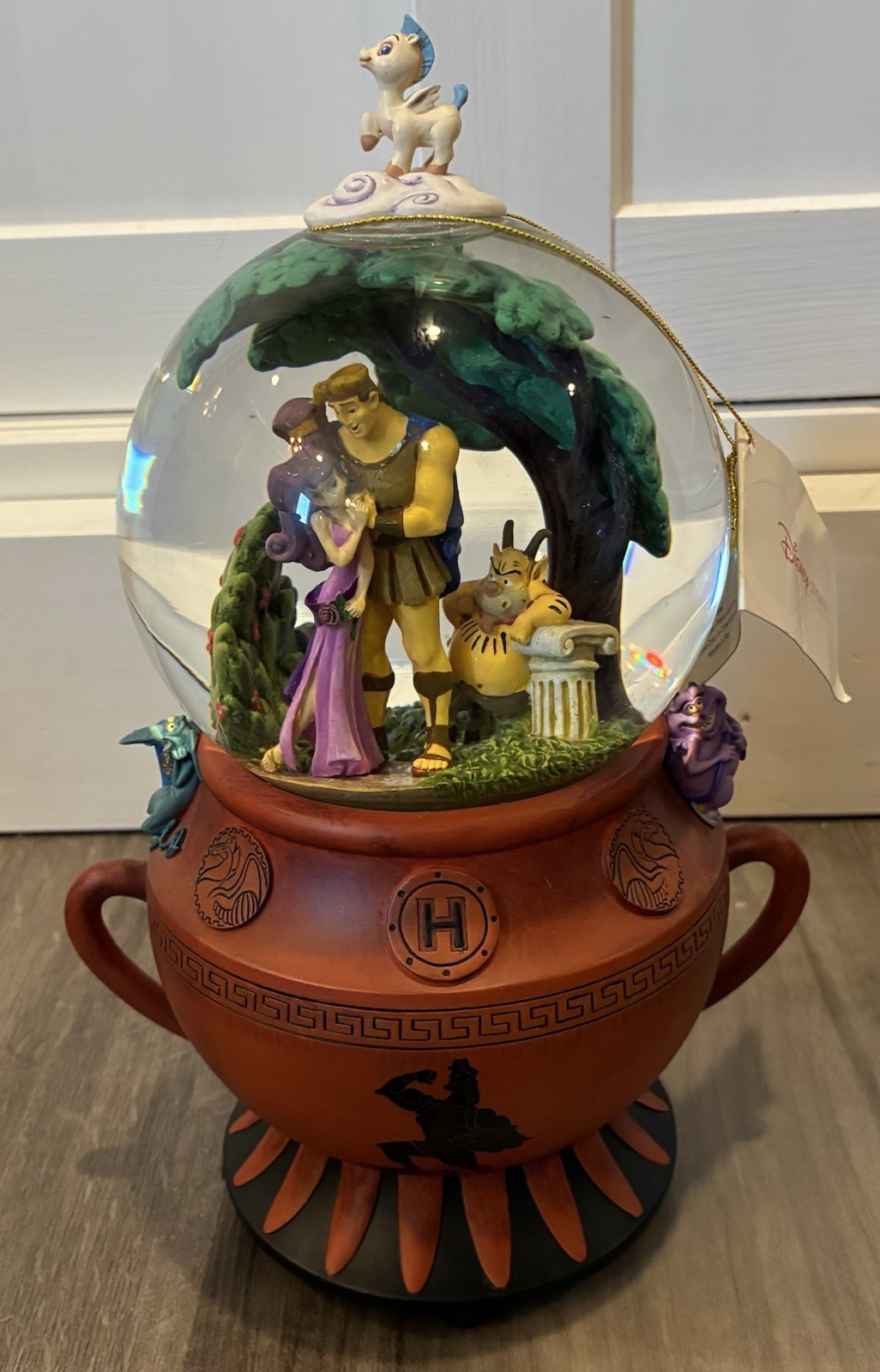 Vintage 1997 Disney Store Hercules "Go The Distance" Musical Snow Globe Tested Vintage 1997 Disney Store Hercules "Go The Distance" Musical Snow Globe Tested