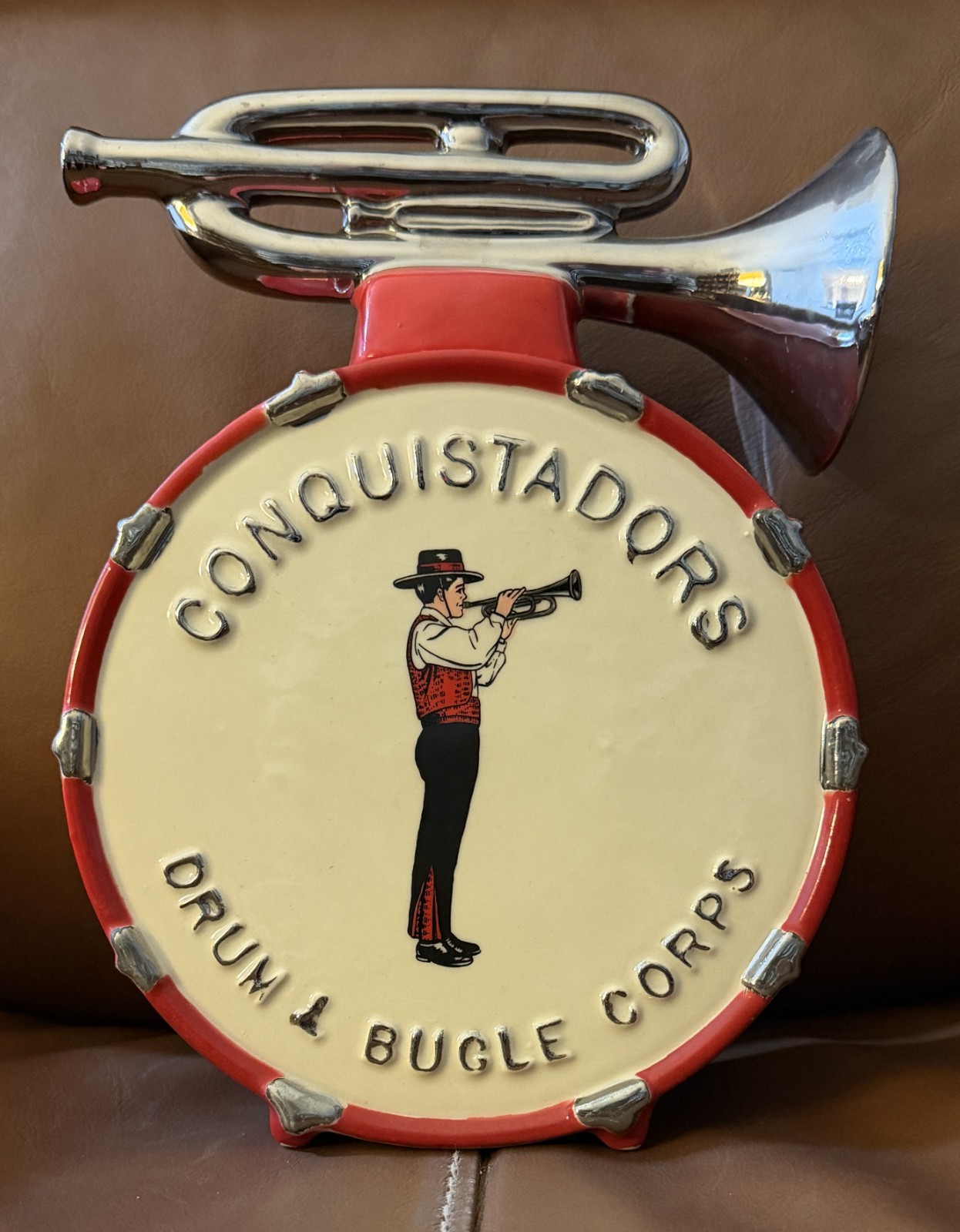 VINTAGE 1971 EZRA BROOKS CONQUISTADORS DRUM & BUGLE CORPS DECANTER VINTAGE 1971 EZRA BROOKS CONQUISTADORS DRUM & BUGLE CORPS DECANTER
