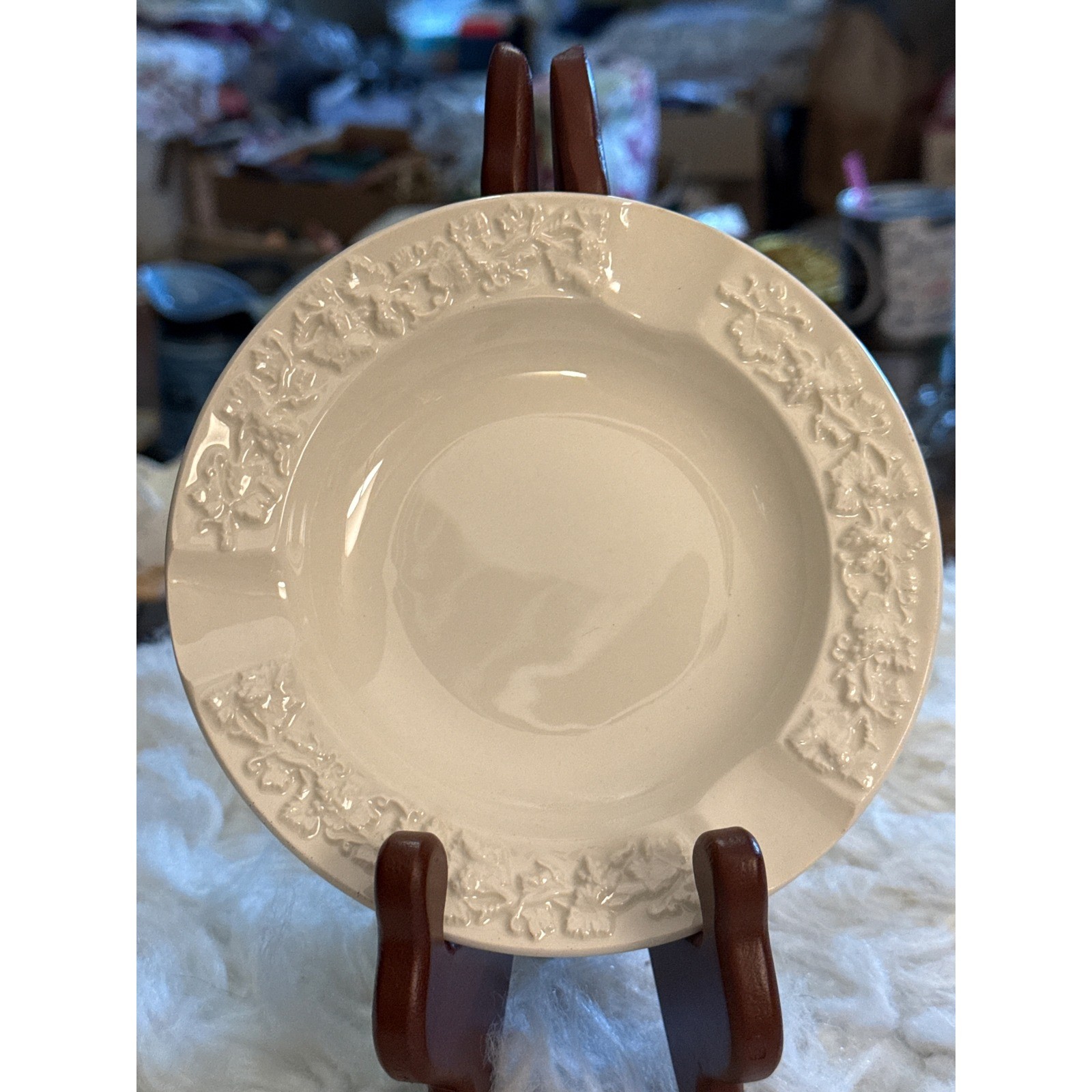 Wedgwood Embossed Queens Ware Cream Ashtray Barlaston England Grapevine 4.5 inch Wedgwood Embossed Queens Ware Cream Ashtray Barlaston England Grapevine 4.5 inch