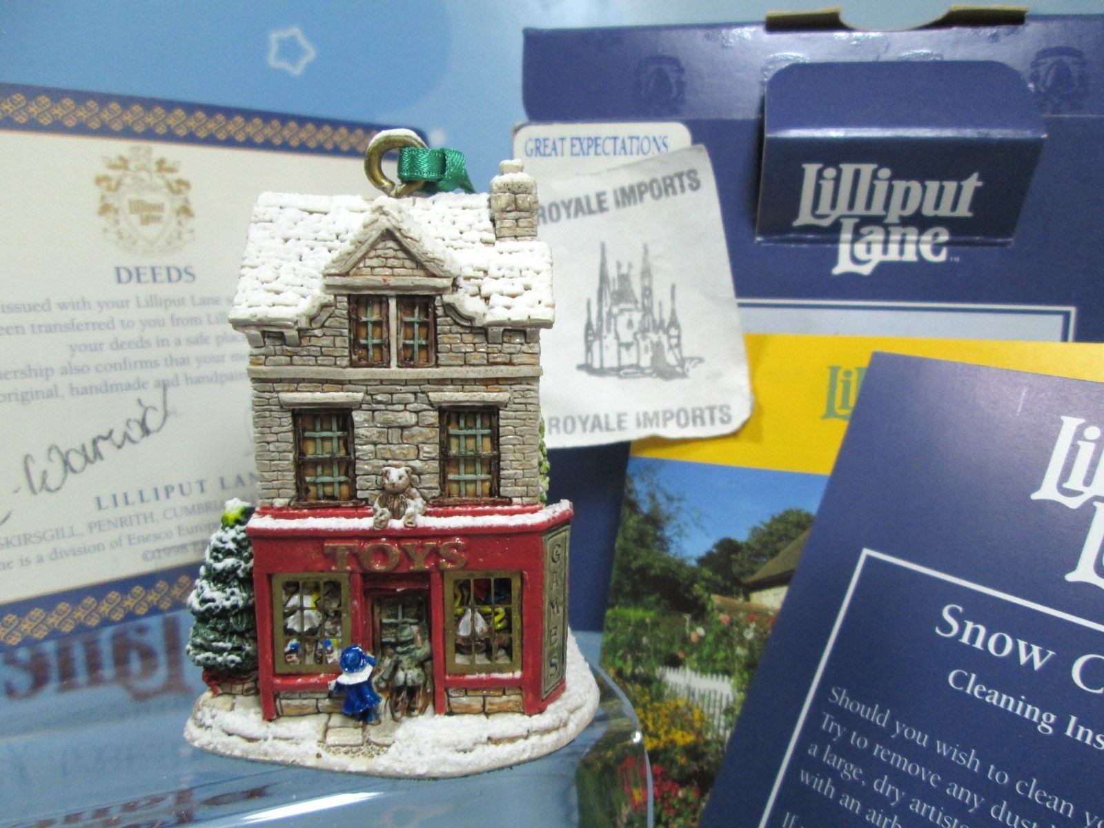Lilliput Lane Ornament Great Expectations Toy Store Annual Deed In Box