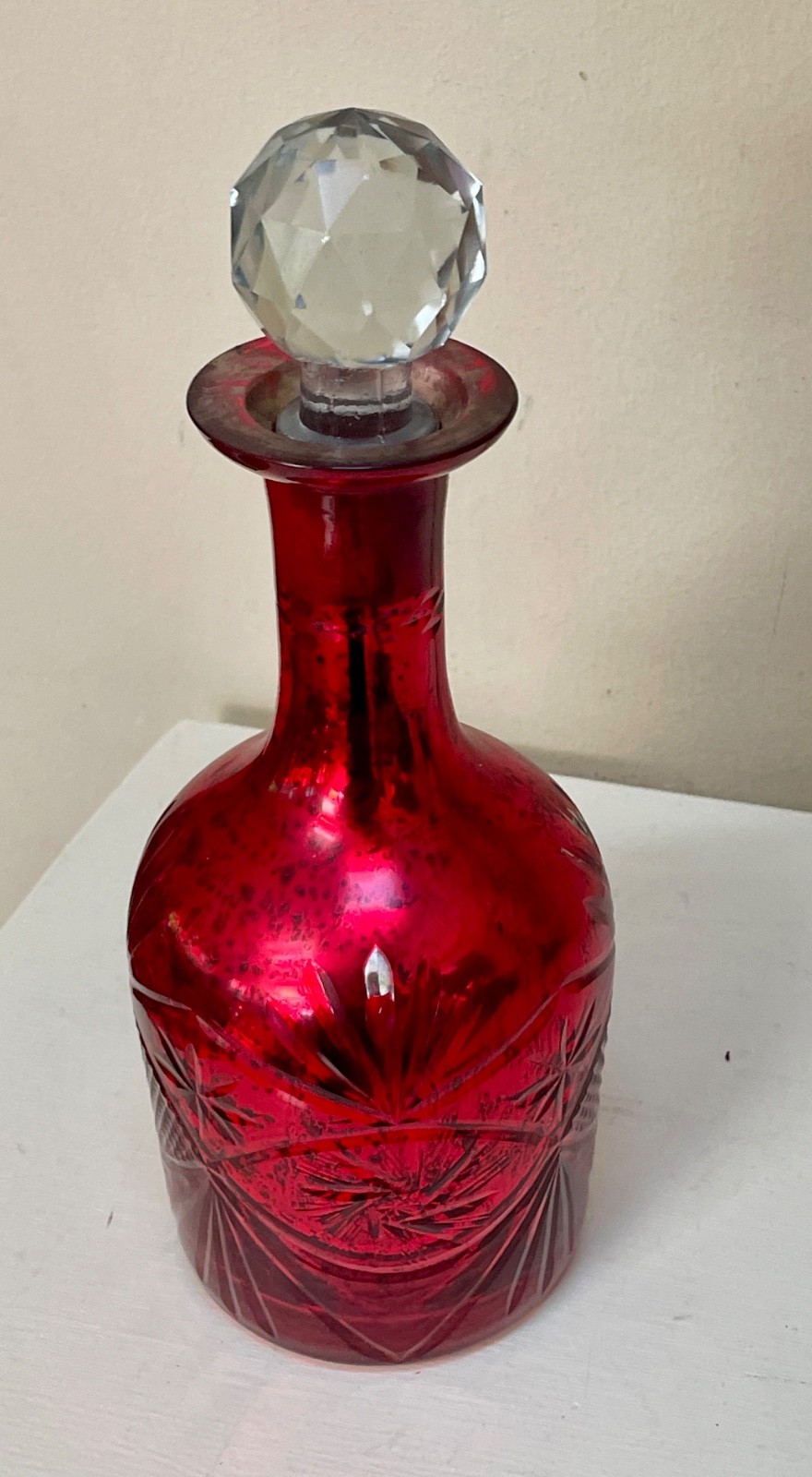 Atq /Vtg Mercury Glass Red Cut Glass 10" Decanter w/ Faceted Stopper Atq /Vtg Mercury Glass Red Cut Glass 10" Decanter w/ Faceted Stopper