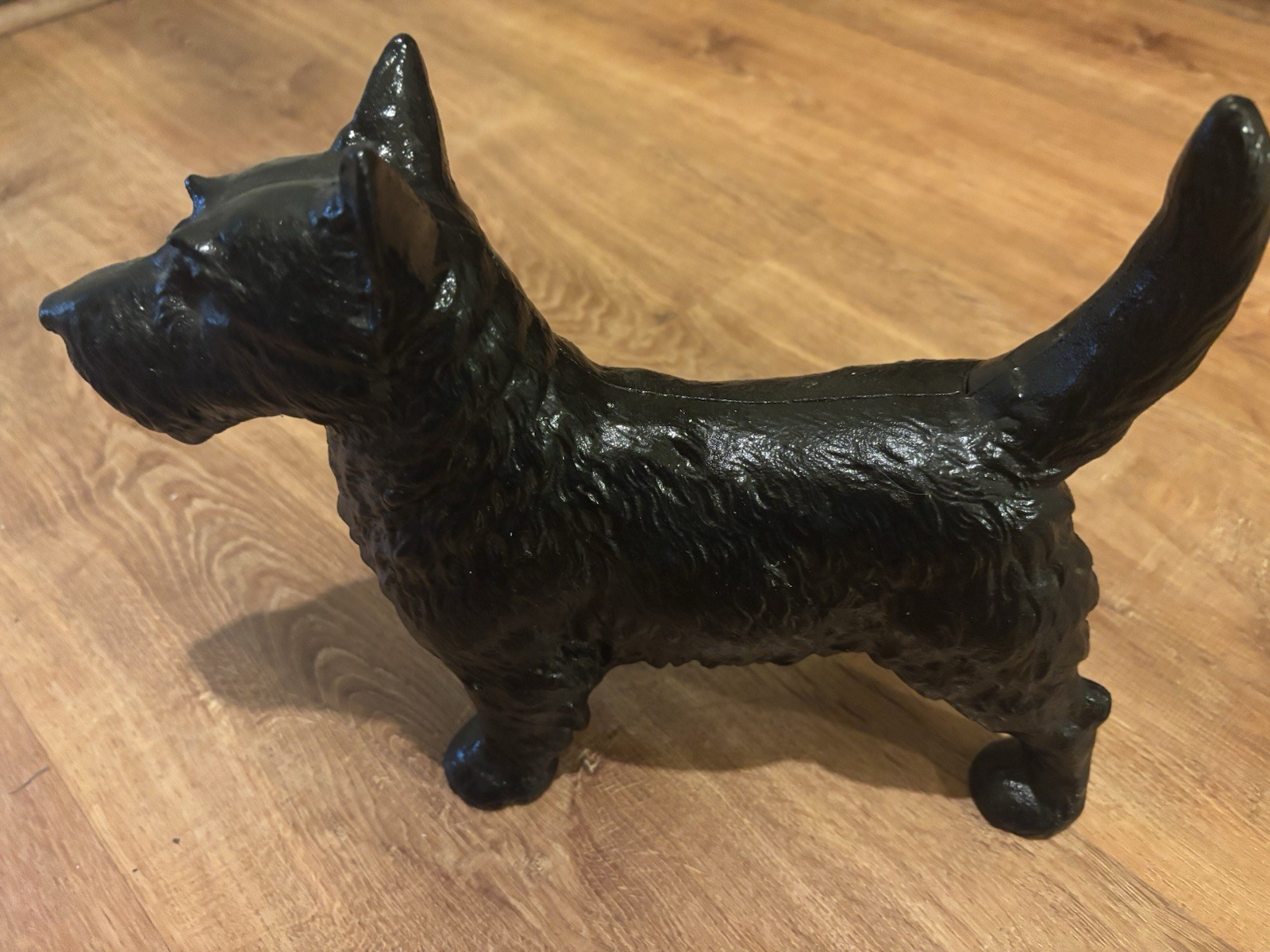 Vintage Cast Iron Standing Black Scottish Scottie Terrier Dog Doorstop Hubley Vintage Cast Iron Standing Black Scottish Scottie Terrier Dog Doorstop Hubley