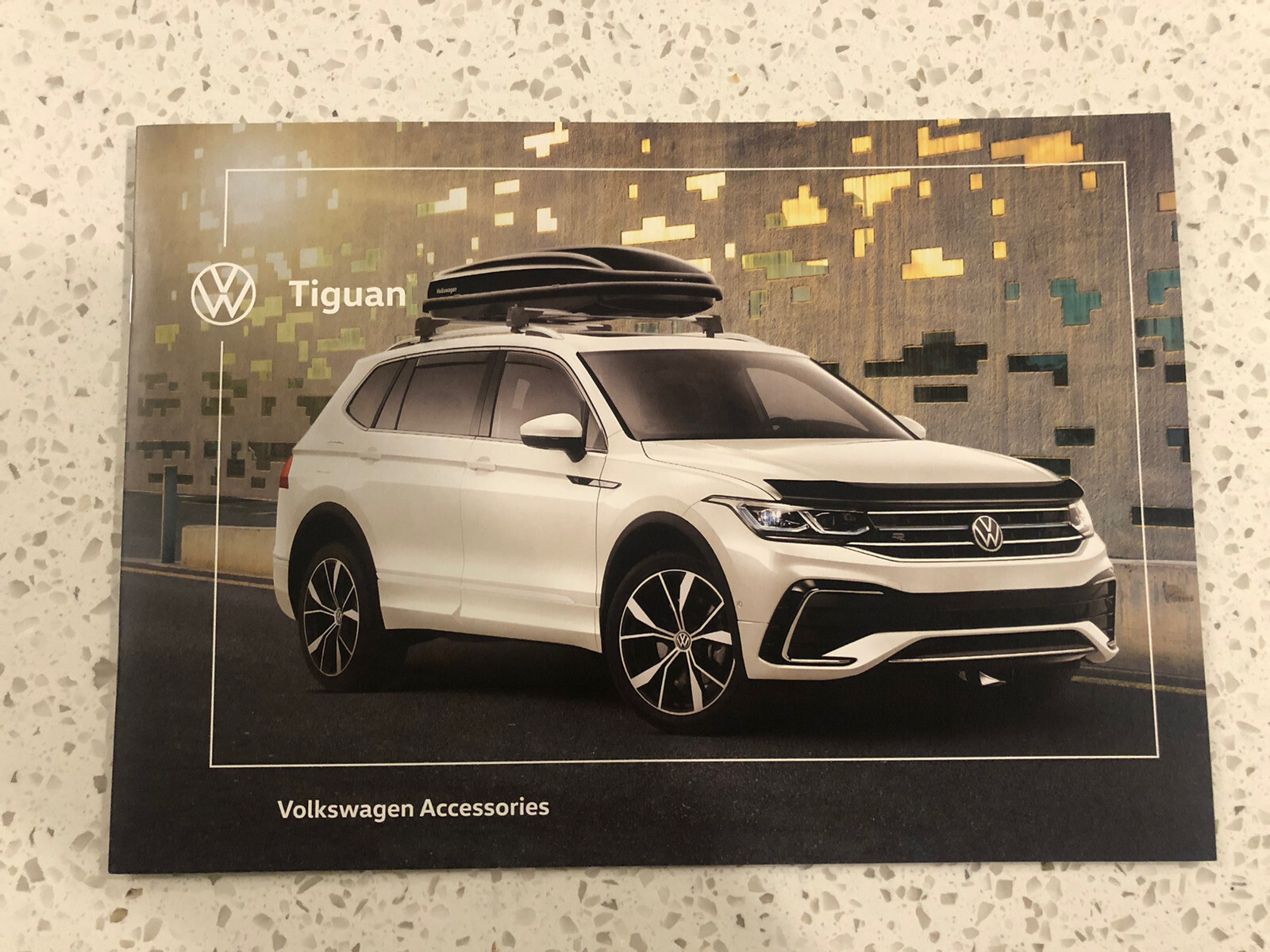 2022 VW TIGUAN Accessories 16-page Original Sales Brochure 2022 VW TIGUAN Accessories 16-page Original Sales Brochure