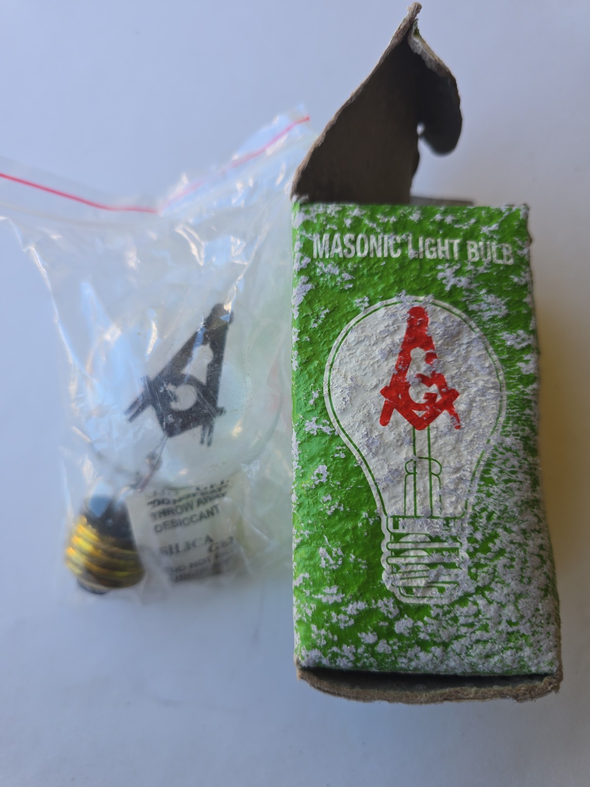 Vintage Aerolux Freemason Square Compass G Light Bulb Working Condition With Box Vintage Aerolux Freemason Square Compass G Light Bulb Working Condition With Box