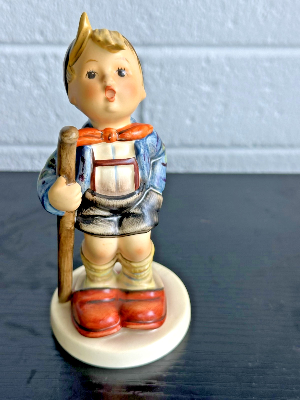 Goebel MJ Hummel  Little Hiker  16/1 Figurine Tall 5-1/2"  TMK6