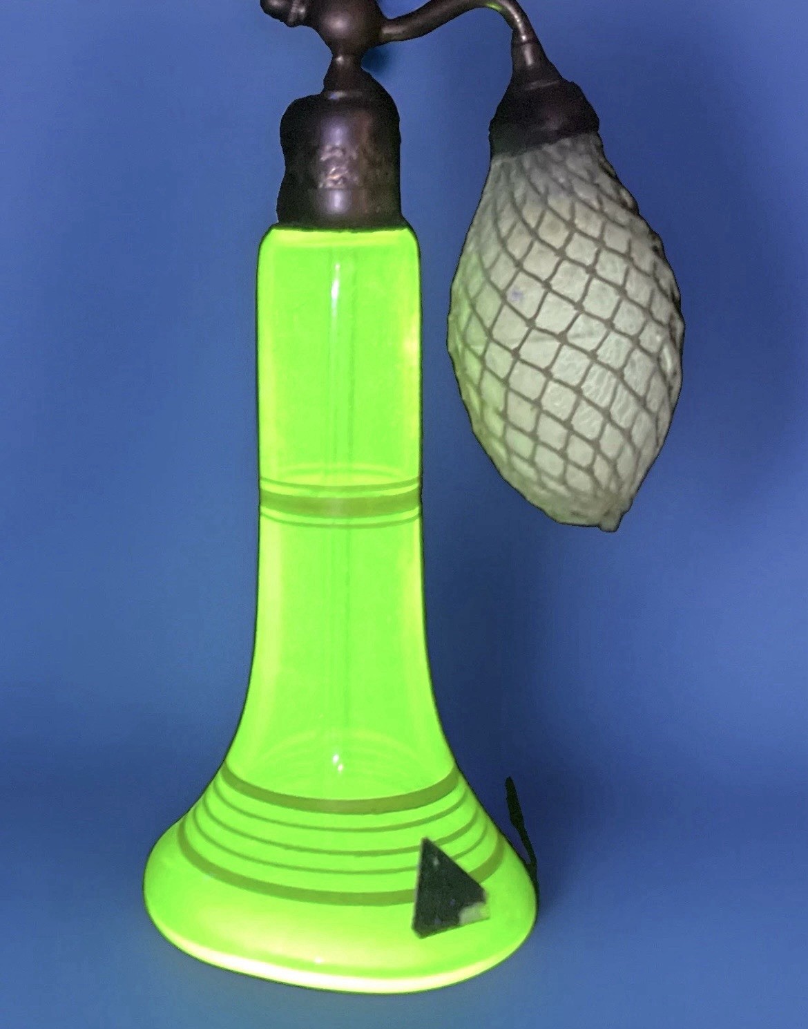 Vintage Pyramid Vaseline Uranium Glass Perfume Bottle Atomizer Art Deco Vintage Pyramid Vaseline Uranium Glass Perfume Bottle Atomizer Art Deco