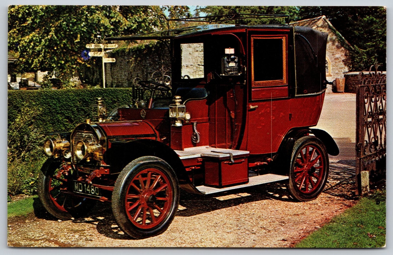 UNIC TAXICAB Vintage Automobile Beaulieu England Postcard PC419
