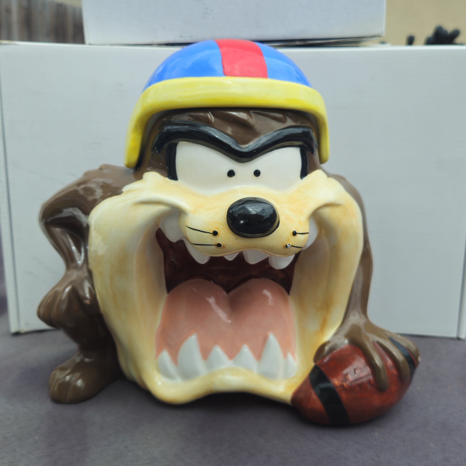 1993 Looney Tunes Taz Football Player Ceramic Cookie Jar Tazmanian Devil Vintage 1993 Looney Tunes Taz Football Player Ceramic Cookie Jar Tazmanian Devil Vintage