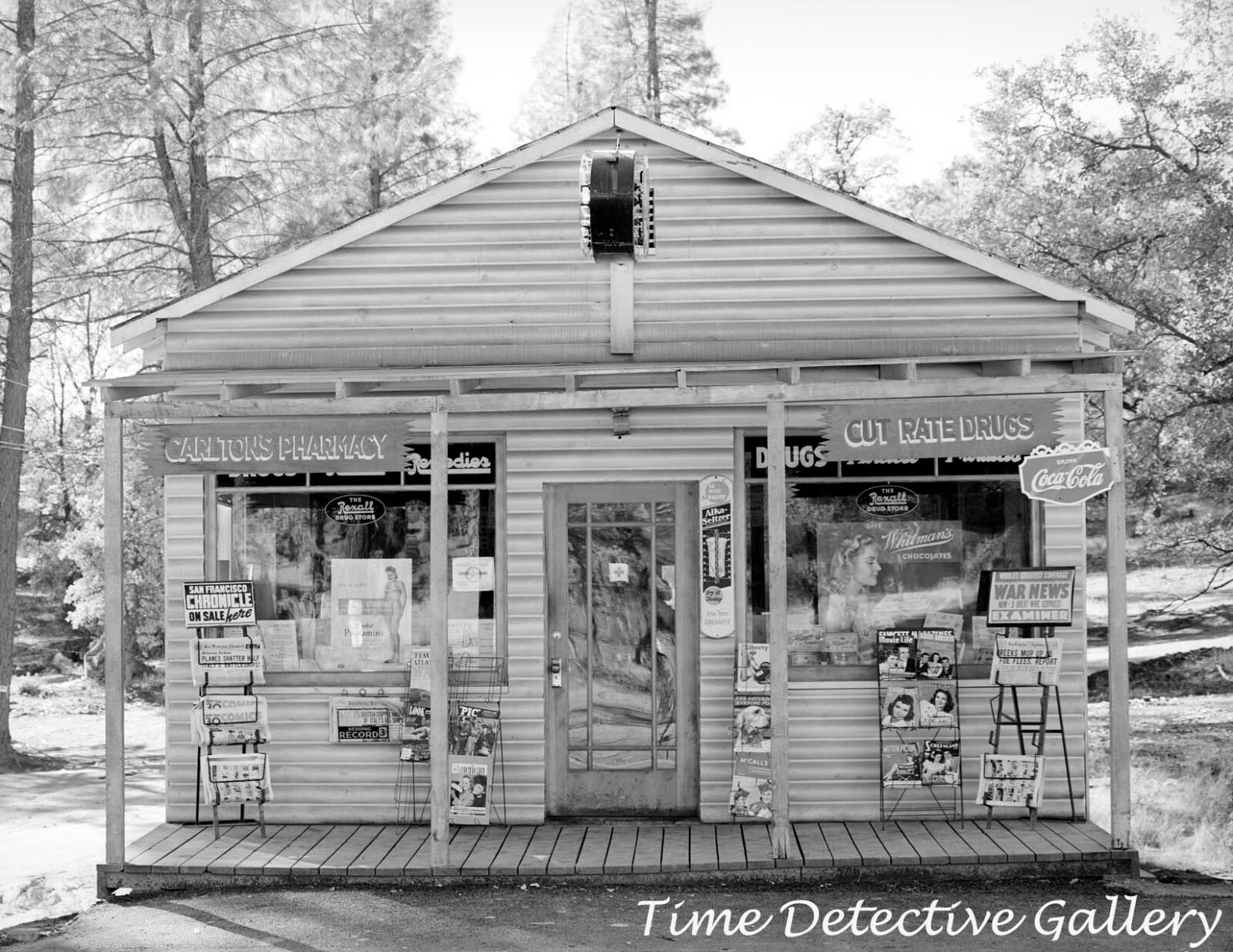Boomtown Store Near Shasta Dam, California - 1940 - Vintage Photo Print