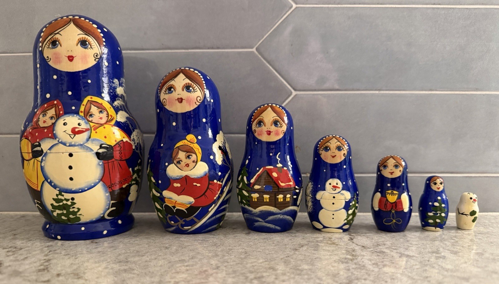 Hand Painted Russian Matryoshka Style Nesting Dolls 7 Pc Winter Snowman Set 2004 Hand Painted Russian Matryoshka Style Nesting Dolls 7 Pc Winter Snowman Set 2004