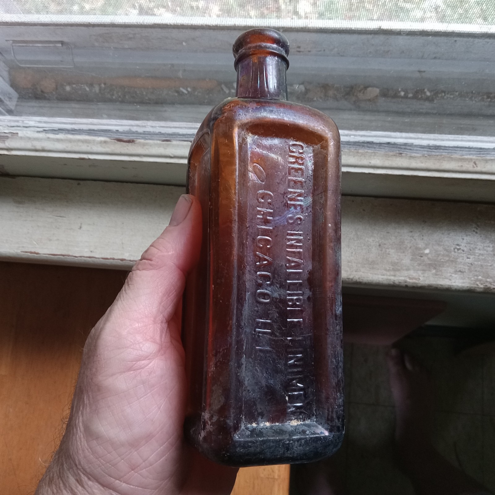 GREENE'S INFALLIBLE LINIMENT CHICAGO RARE 7 3/8"LARGE SQUARE SIZE BOTTLE 1890s GREENE'S INFALLIBLE LINIMENT CHICAGO RARE 7 3/8"LARGE SQUARE SIZE BOTTLE 1890s