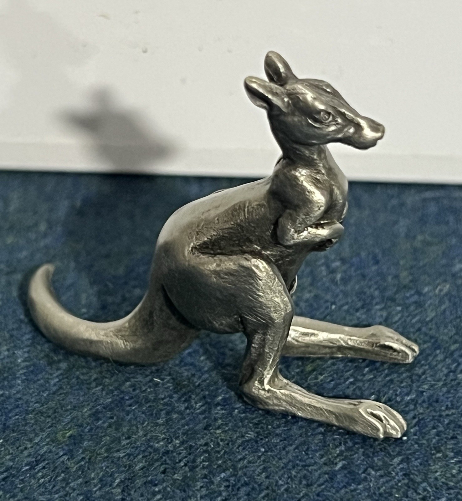 Hudson Pewter Female Kangaroo HA8481 Figurine Animal Collectible Hudson Pewter Female Kangaroo HA8481 Figurine Animal Collectible