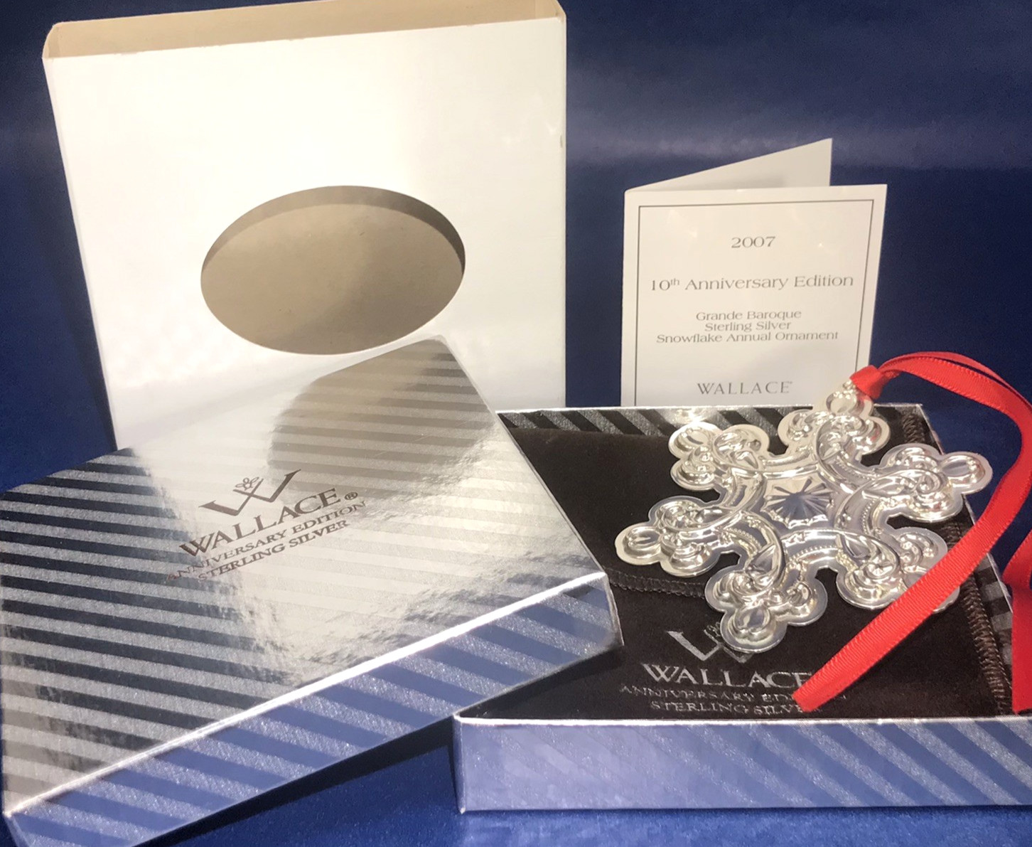 WALLACE 2007 STERLING GRANDE BAROQUE SNOWFLAKE ORNAMENT 10th EDITION BOX COA 23g WALLACE 2007 STERLING GRANDE BAROQUE SNOWFLAKE ORNAMENT 10th EDITION BOX COA 23g