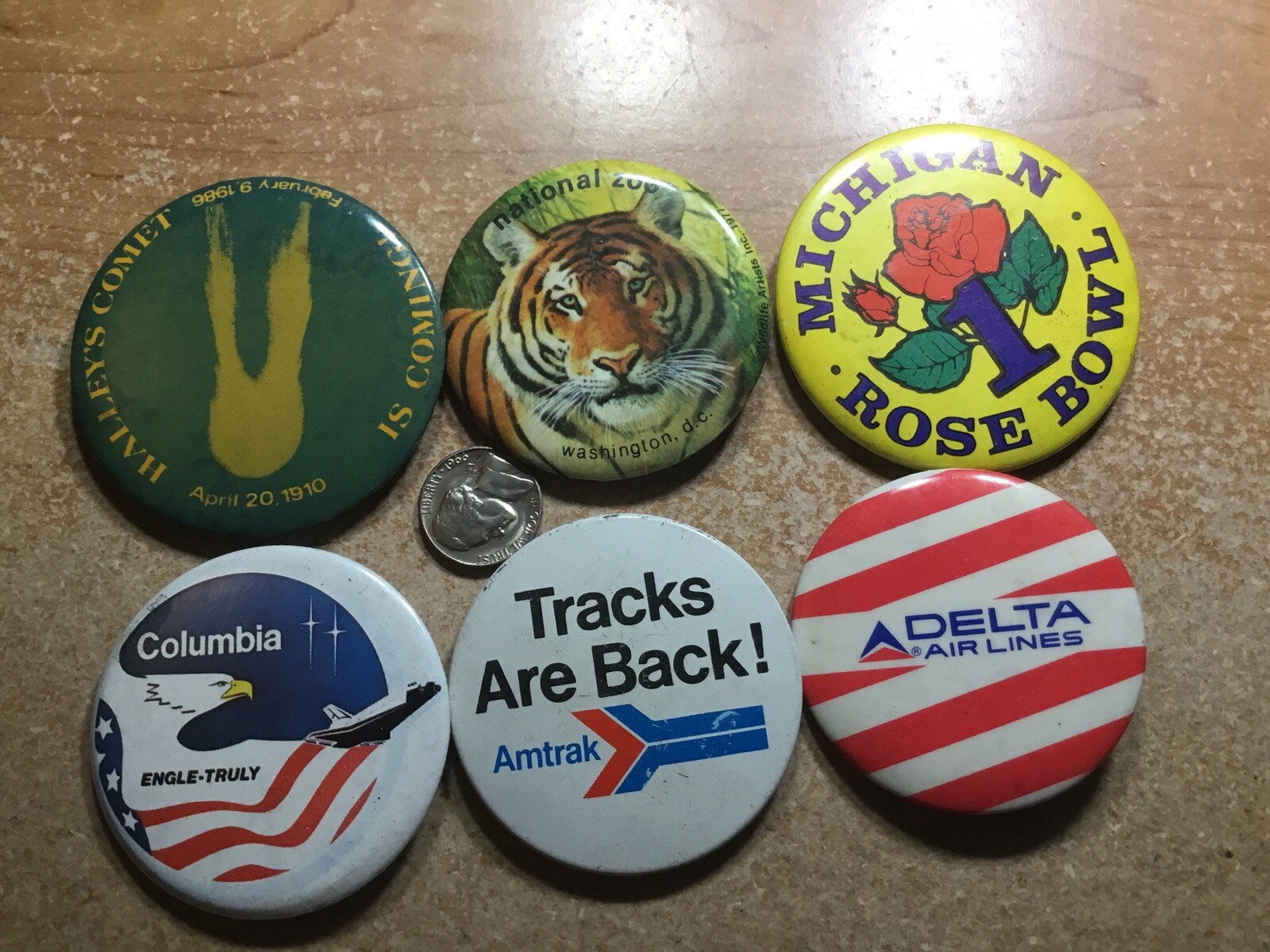 6 Vintage Large 2.5” Pins Collection w/6 Pin Lot 113222 32tk 6 Vintage Large 2.5” Pins Collection w/6 Pin Lot 113222 32tk