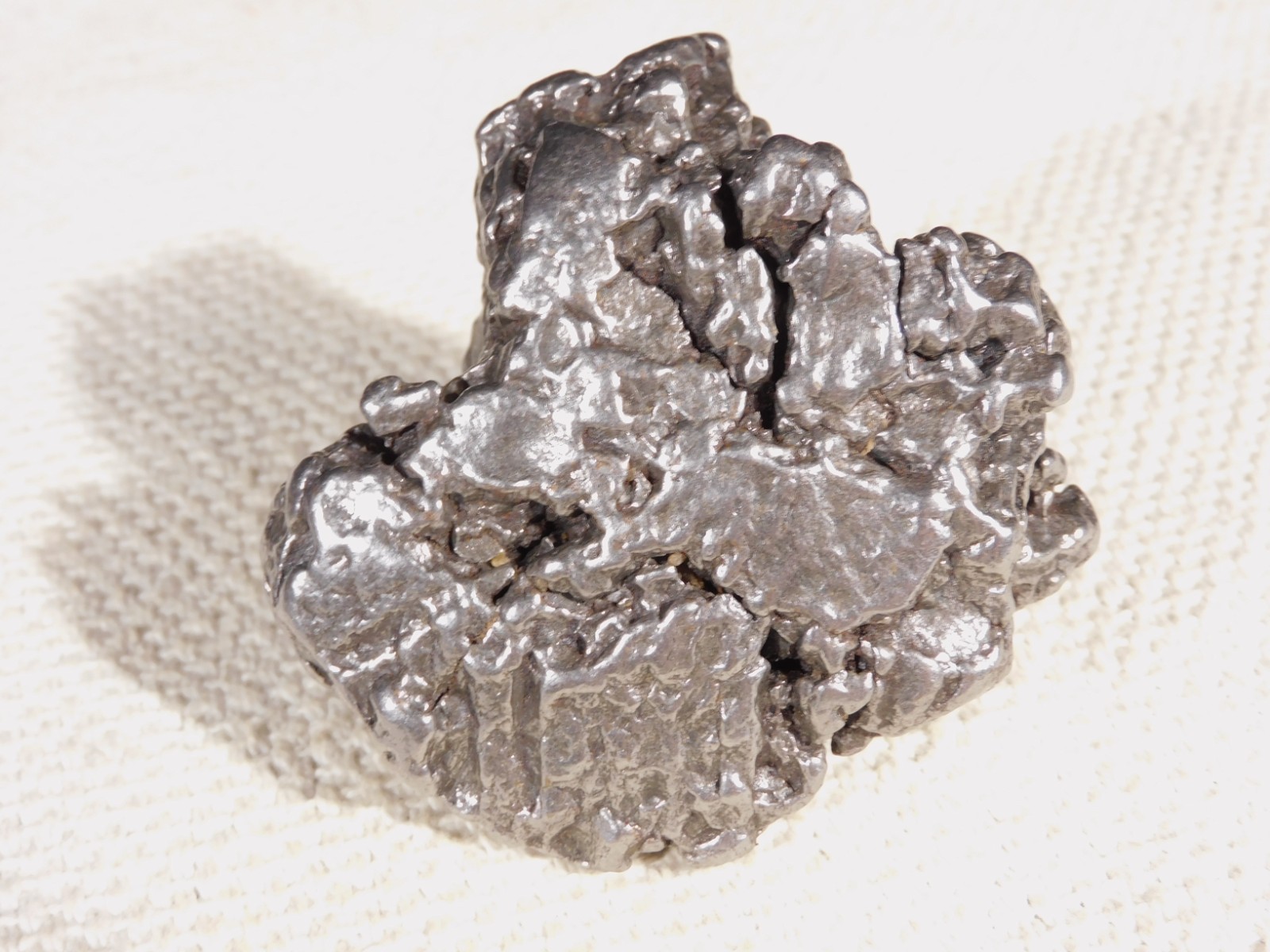 BIG CAMPO Del Cielo METEORITE 100% Natural From Argentina 523gr BIG CAMPO Del Cielo METEORITE 100% Natural From Argentina 523gr