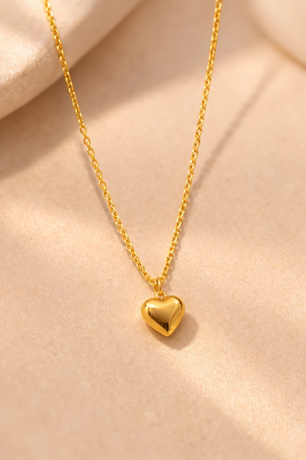 Classic Heart Pendant with 18" Chain Necklace In 14K Yellow Gold Plated Women's Classic Heart Pendant with 18" Chain Necklace In 14K Yellow Gold Plated Women's