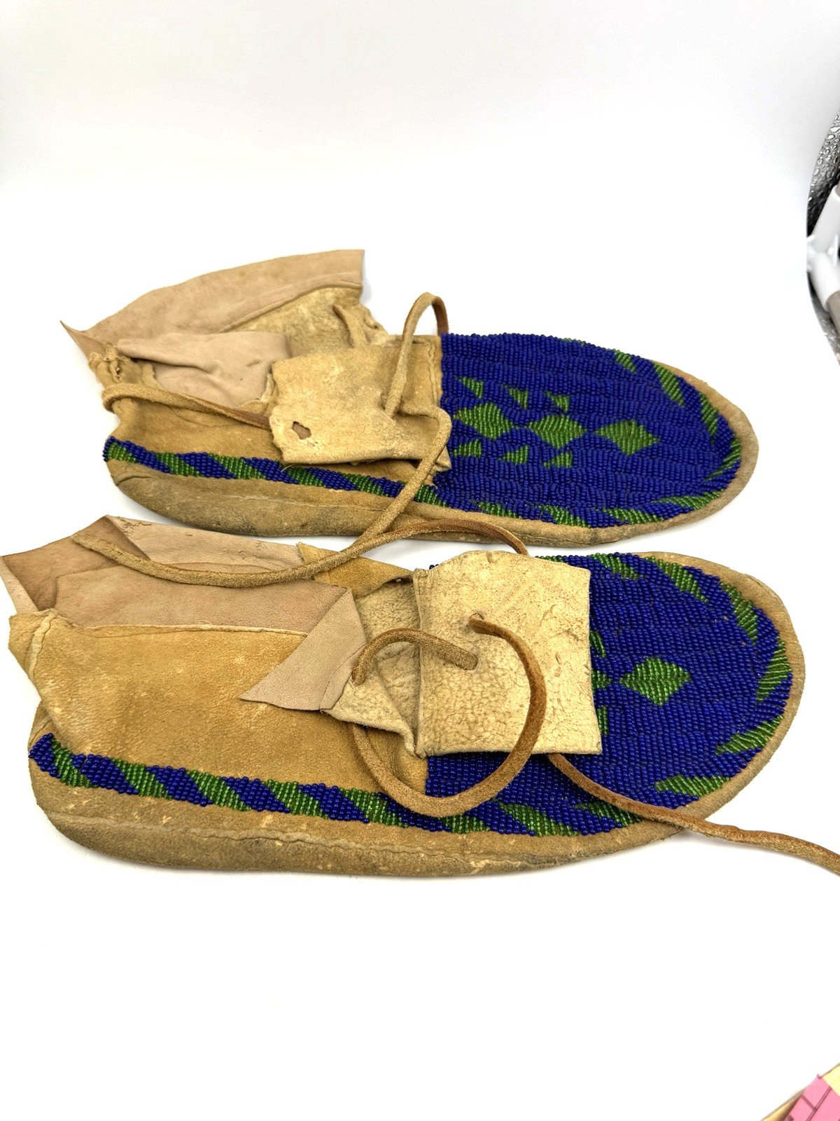 Antique Native American Beaded Moccasins Shoes Adult Blue Green Antique Native American Beaded Moccasins Shoes Adult Blue Green