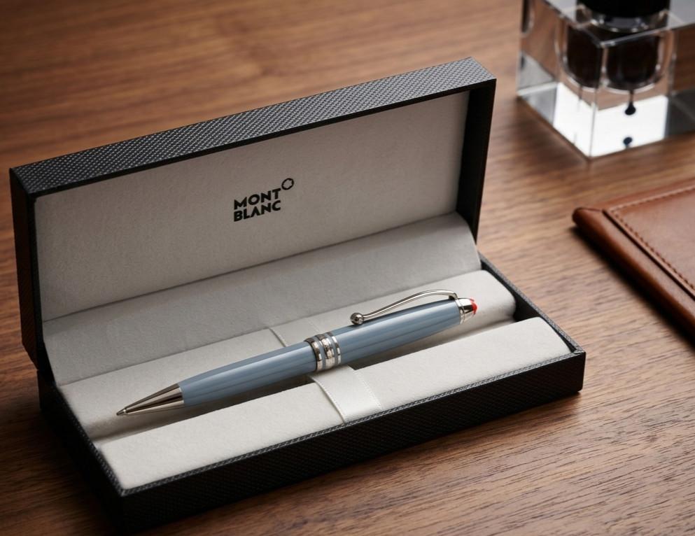 Beautiful Montblanc Roller Pen Blue Ink Luxury Designer Clip Writing Instrument Beautiful Montblanc Roller Pen Blue Ink Luxury Designer Clip Writing Instrument