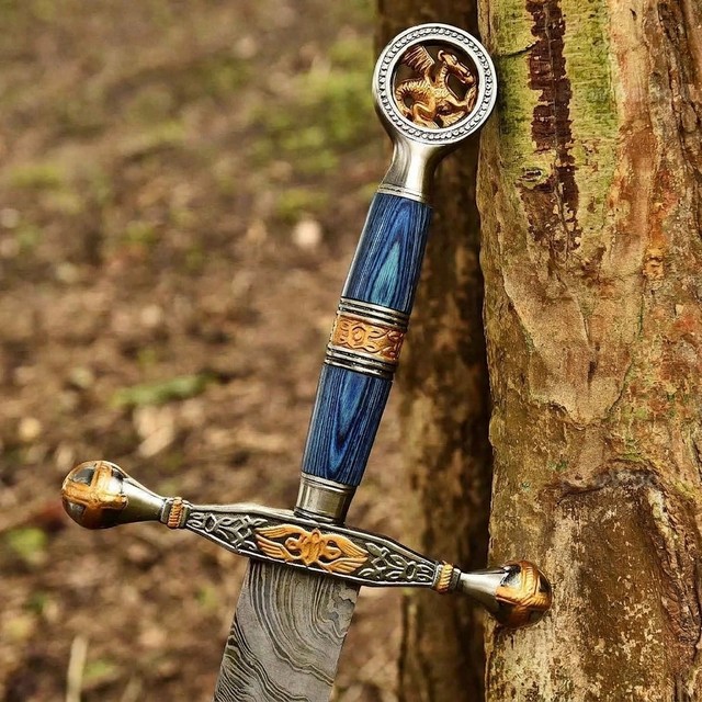 Marvelous Handmade Damascus Steel Medieval Sword Viking Cosplay Marvelous Handmade Damascus Steel Medieval Sword Viking Cosplay