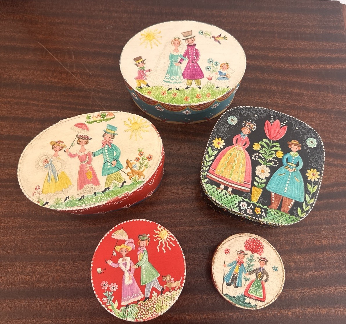 Vintage Wooden Band Box Hand Painted German Folk Art Volkskunst Boy Girl Set O 5 Vintage Wooden Band Box Hand Painted German Folk Art Volkskunst Boy Girl Set O 5
