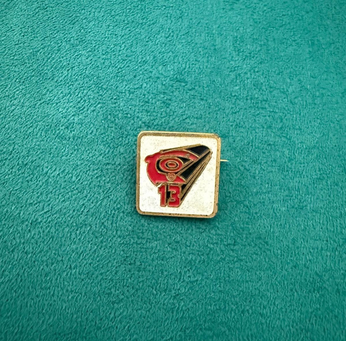 CUBA VINTAGE CUBAN REVOLUTION ORGANIZATION ENAMEL LAPEL PIN BADGE CHE GUEVARA CUBA VINTAGE CUBAN REVOLUTION ORGANIZATION ENAMEL LAPEL PIN BADGE CHE GUEVARA
