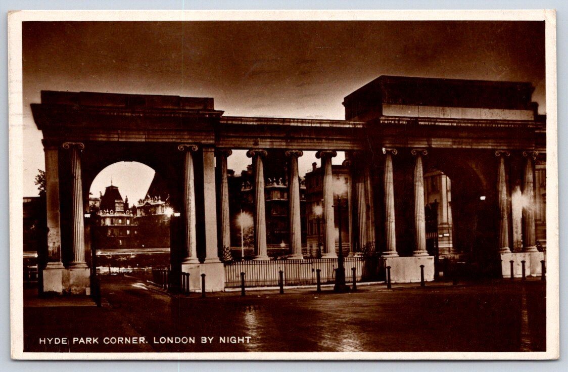Antique United Kingdom Postcard LONDON Hyde Park Corner 1925 RPPC Antique United Kingdom Postcard LONDON Hyde Park Corner 1925 RPPC