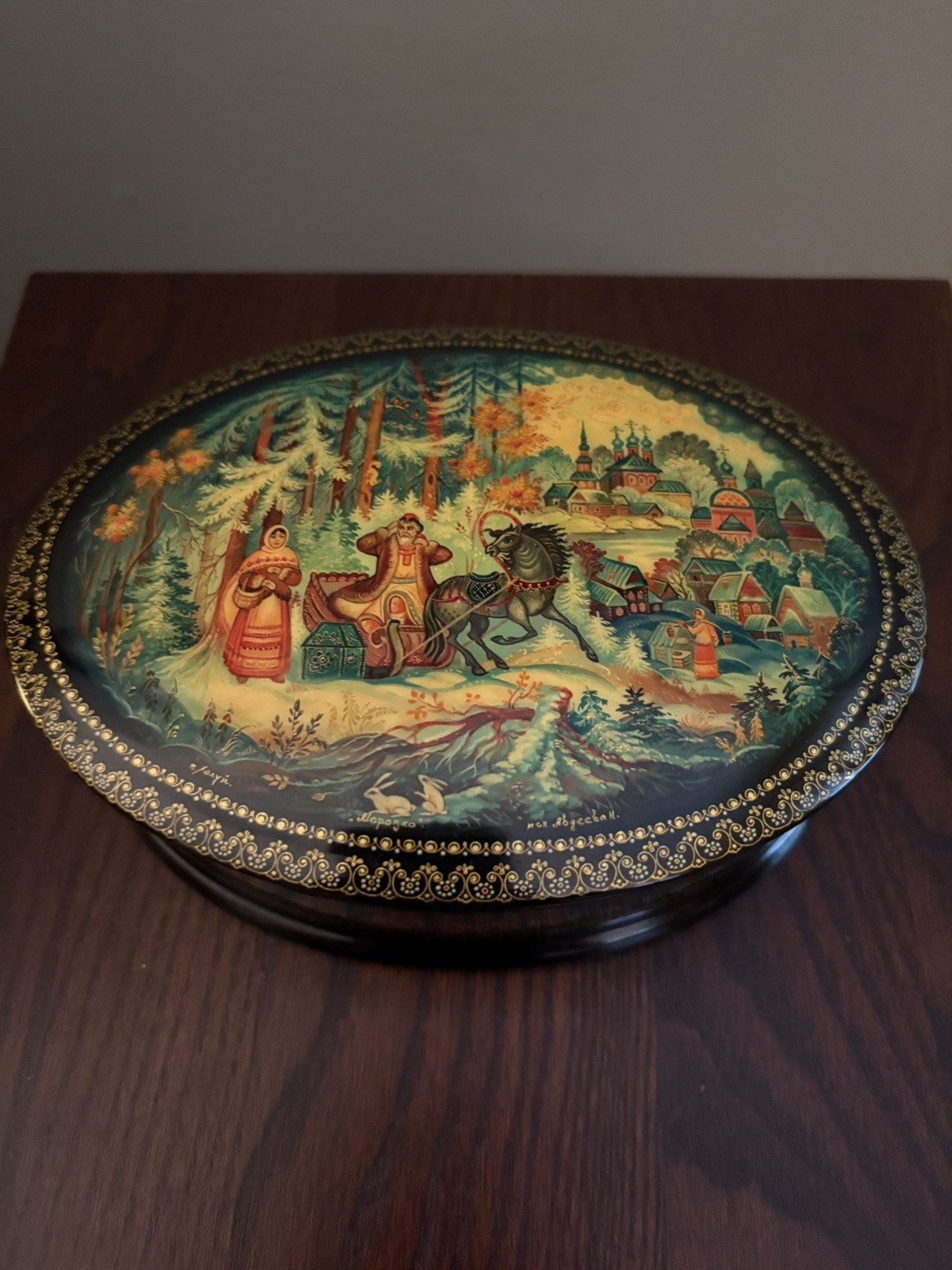 Vtg Russian Laquer Kholuy Hinged Box Hand Painted Fairy Tale Signed by Artist Vtg Russian Laquer Kholuy Hinged Box Hand Painted Fairy Tale Signed by Artist