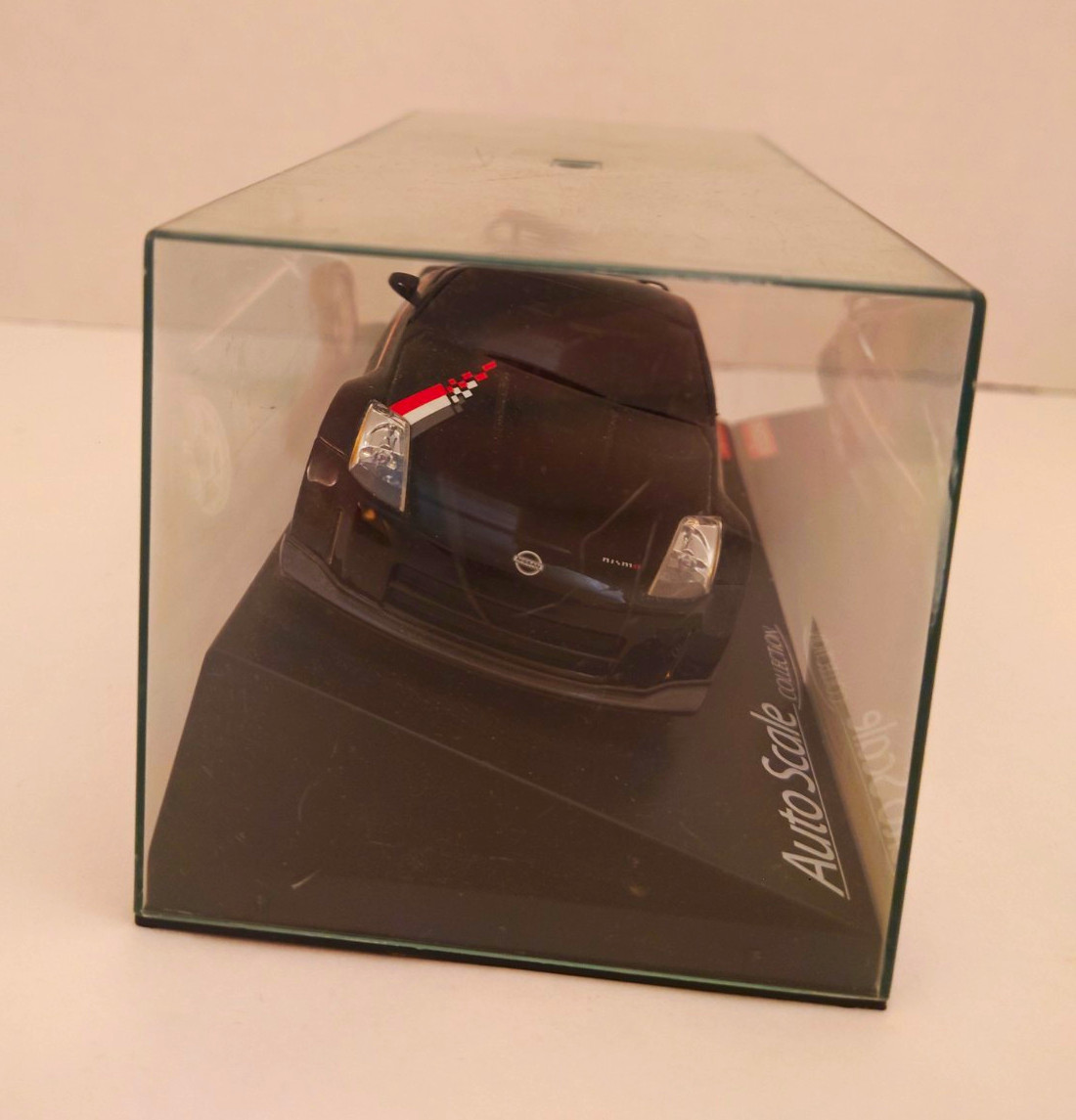 Kyosho Nissan 350Z Nismo Black 1:43 Diecast Model Car w/ Display Case
