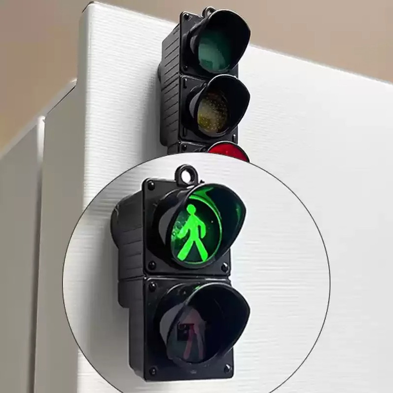 1pc Traffic Light Fridge Magnet Pedestrian Signal Mini Creative Home Decor Toy 1pc Traffic Light Fridge Magnet Pedestrian Signal Mini Creative Home Decor Toy