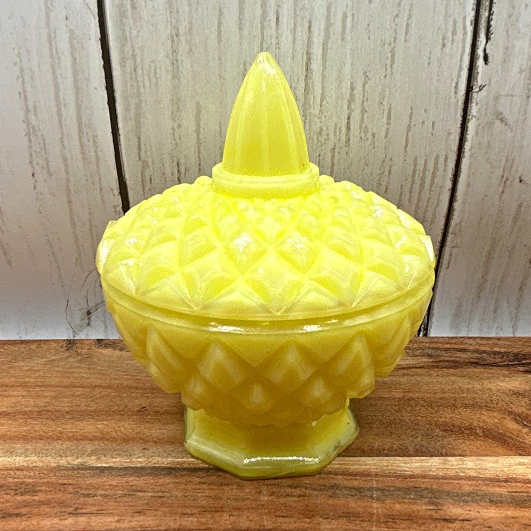 Boyd Crystal Art Glass Yellow Slag Covered Dish Jar Diamond B Vintage Boyd Crystal Art Glass Yellow Slag Covered Dish Jar Diamond B Vintage