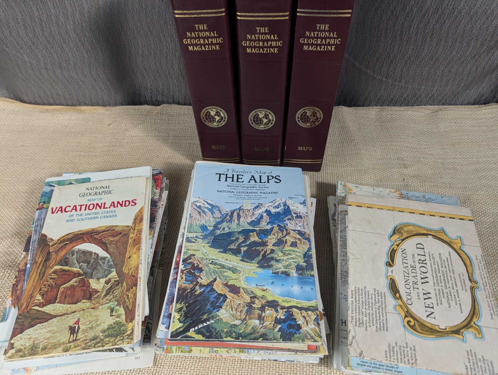 Large Lot Of 80 Vintage Maps Estate Find National Geographic Magazine With Cases Large Lot Of 80 Vintage Maps Estate Find National Geographic Magazine With Cases