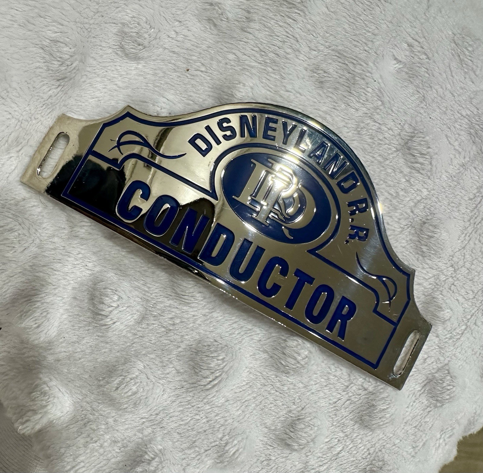 Walt Disney’s Disneyland R.R Disneyland Railroad Conductor Hat Badge NEW RARE Walt Disney’s Disneyland R.R Disneyland Railroad Conductor Hat Badge NEW RARE