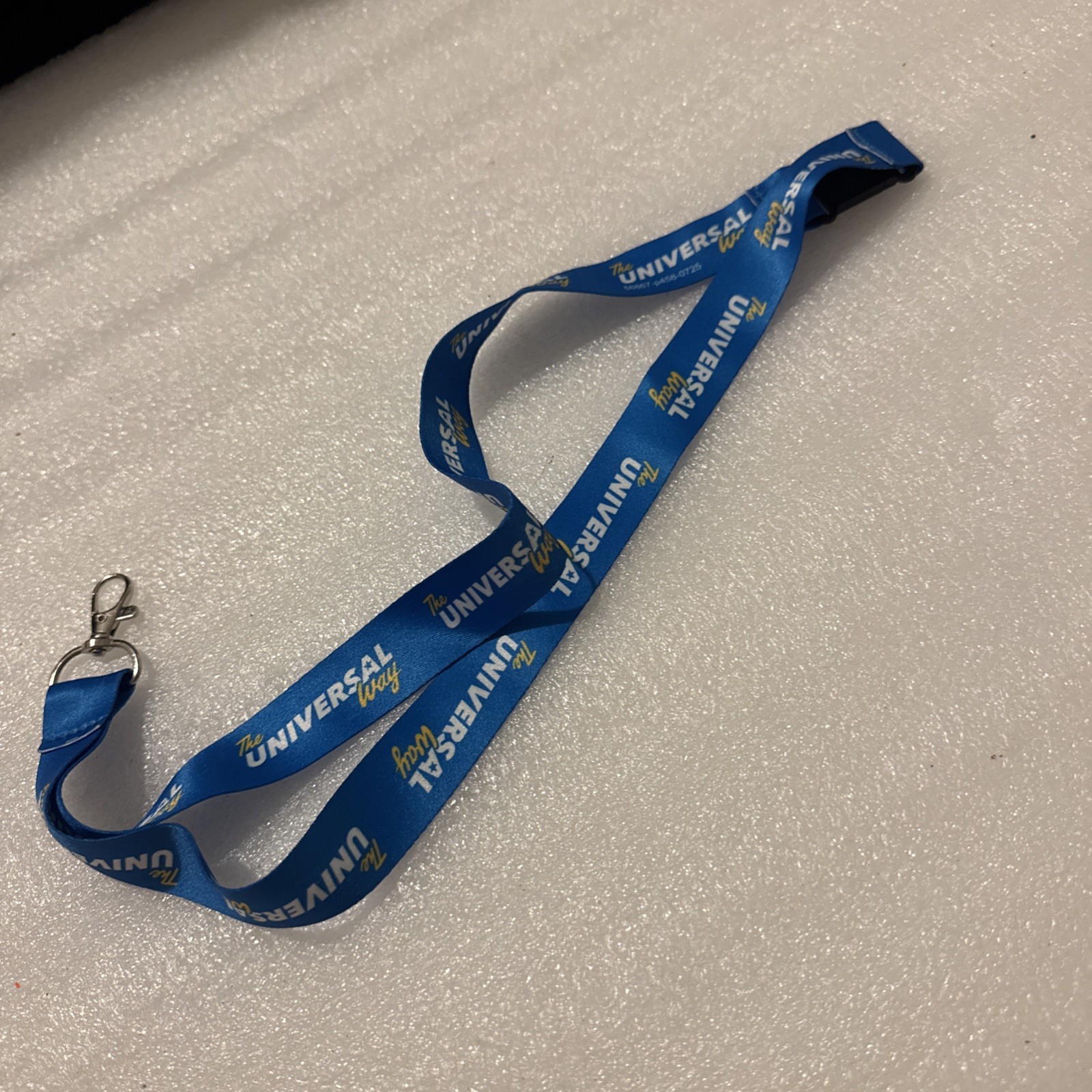 Universal Studios Orlando Team Member Exclusive Employee Lanyard Blue Way Rare Universal Studios Orlando Team Member Exclusive Employee Lanyard Blue Way Rare