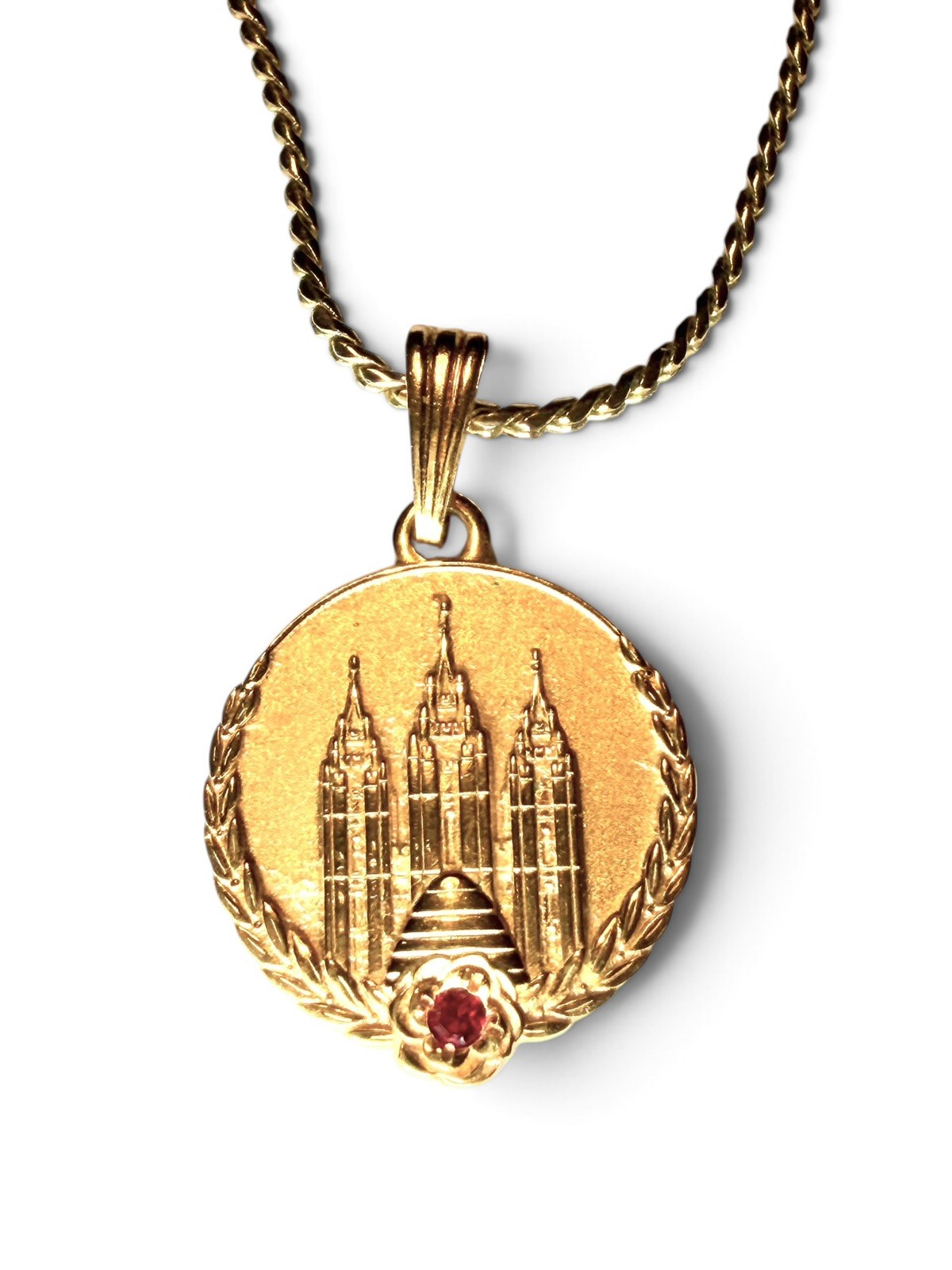 LDS Young Women Personal Progress Temple Pendant Red Stone Chain Gold Tone EUC LDS Young Women Personal Progress Temple Pendant Red Stone Chain Gold Tone EUC