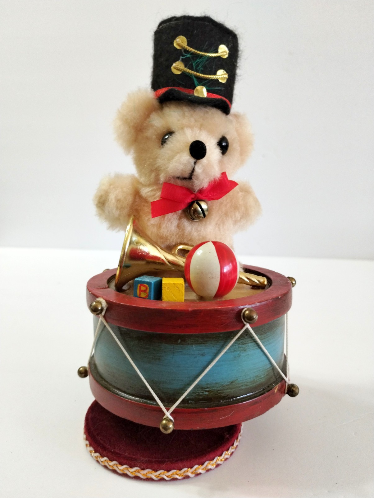 Vintage 1980 ENESCO Christmas TEDDY BEAR on Drum Musical Box Vintage 1980 ENESCO Christmas TEDDY BEAR on Drum Musical Box