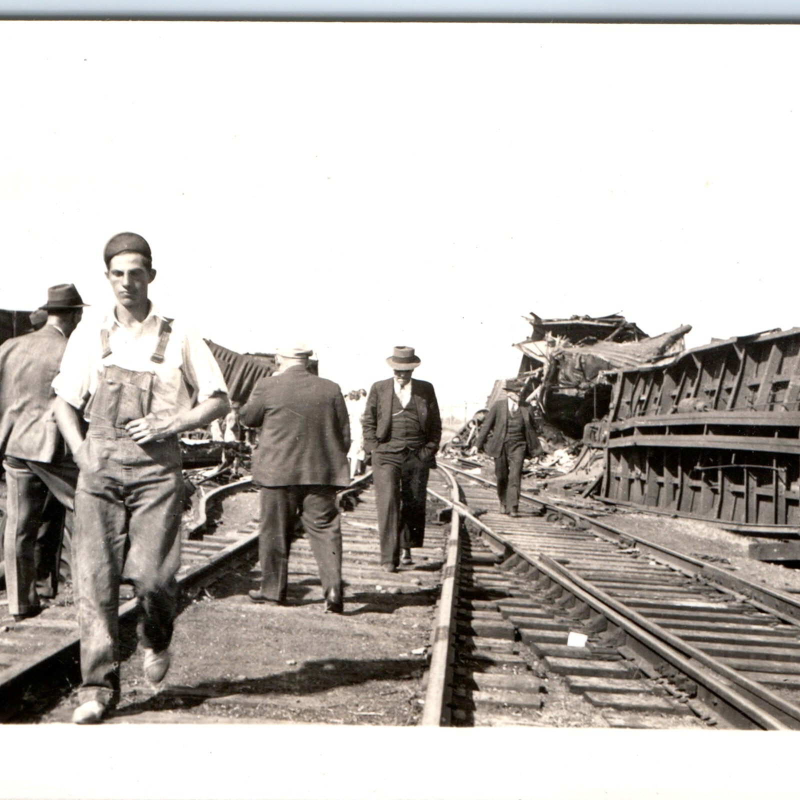 Vtg c1910s Train Wreck Derailment Disaster Real Photo Snapshot Railroad Railway Vtg c1910s Train Wreck Derailment Disaster Real Photo Snapshot Railroad Railway