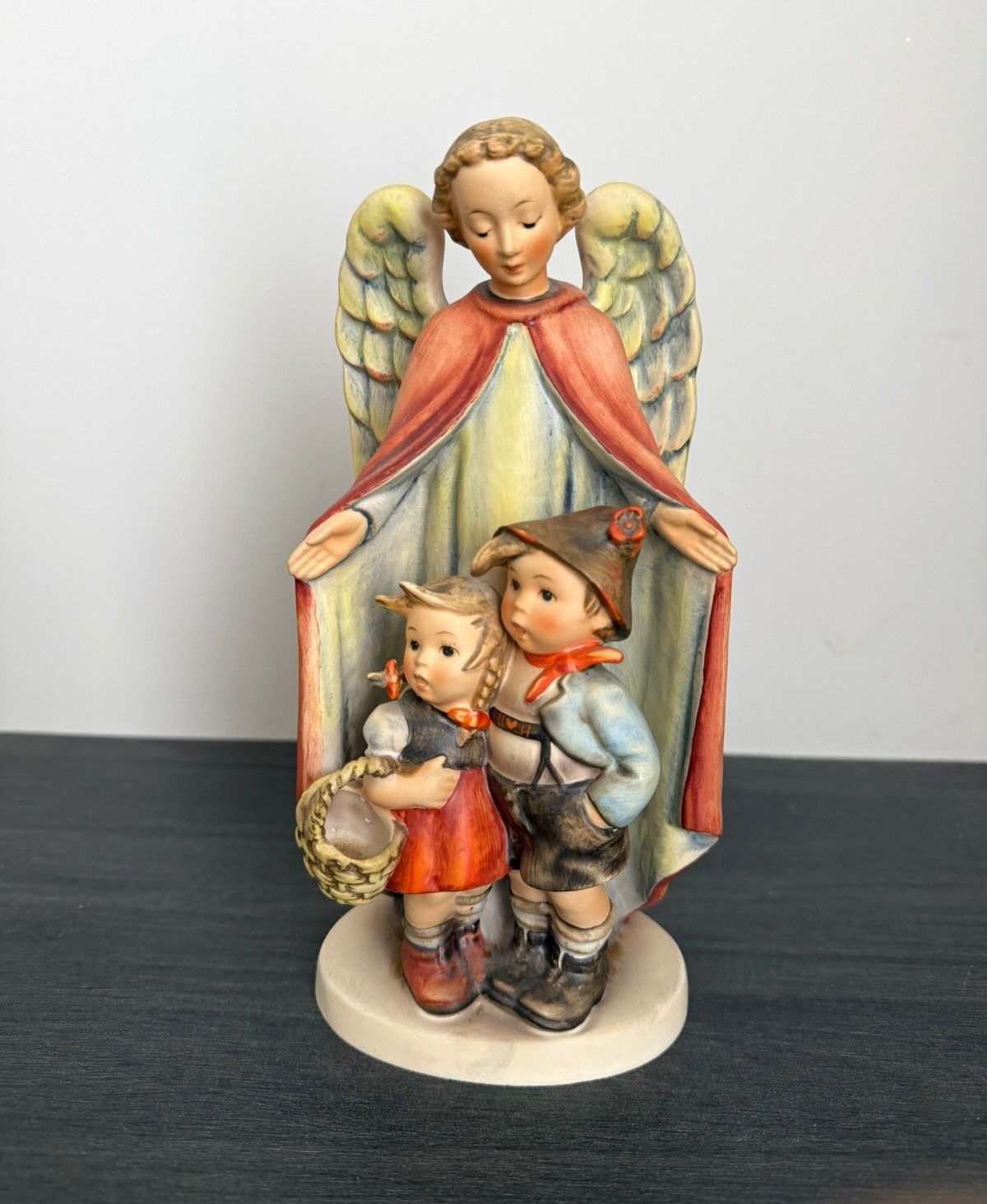 M.I. Hummel HUM 88 Heavenly Protection Large 9.25” TMK-3 Stylized Bee W Germany