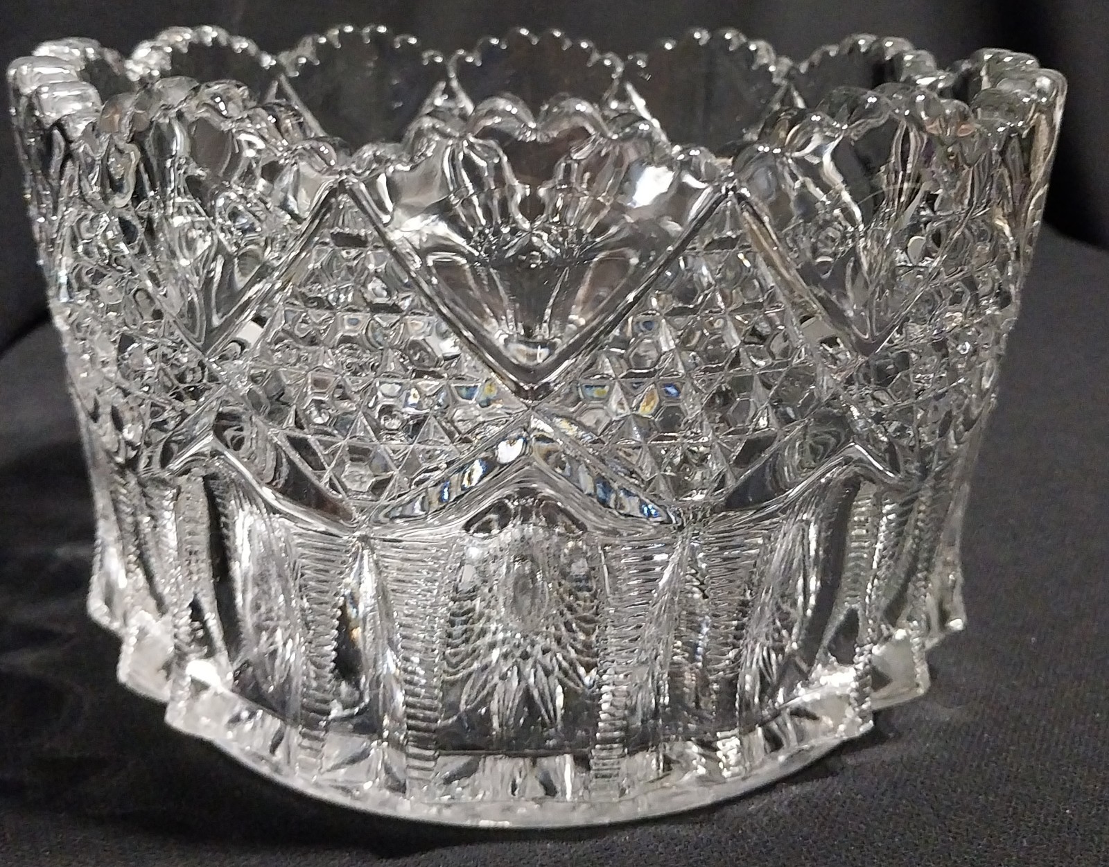 Antique EAPG "Ladders with Diamonds" Bowl by Tarentum Glass Co. Antique EAPG "Ladders with Diamonds" Bowl by Tarentum Glass Co.