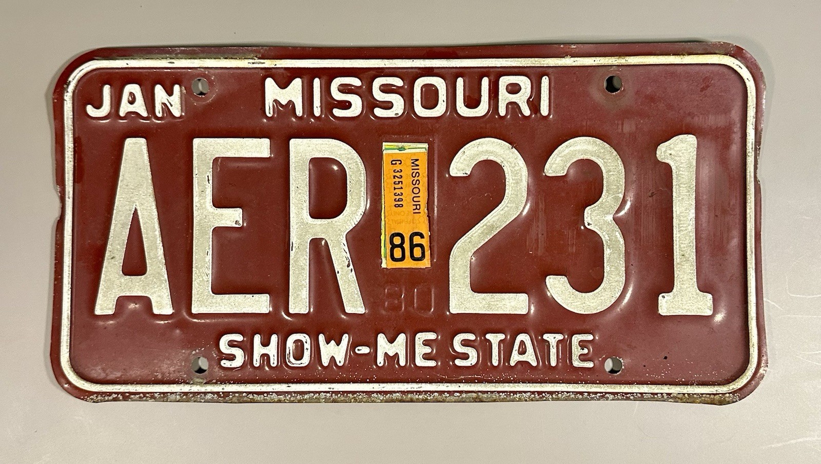 Vintage 1980 Missouri License Plate Vehicle Car Tag  AER-231 Collectible Expired