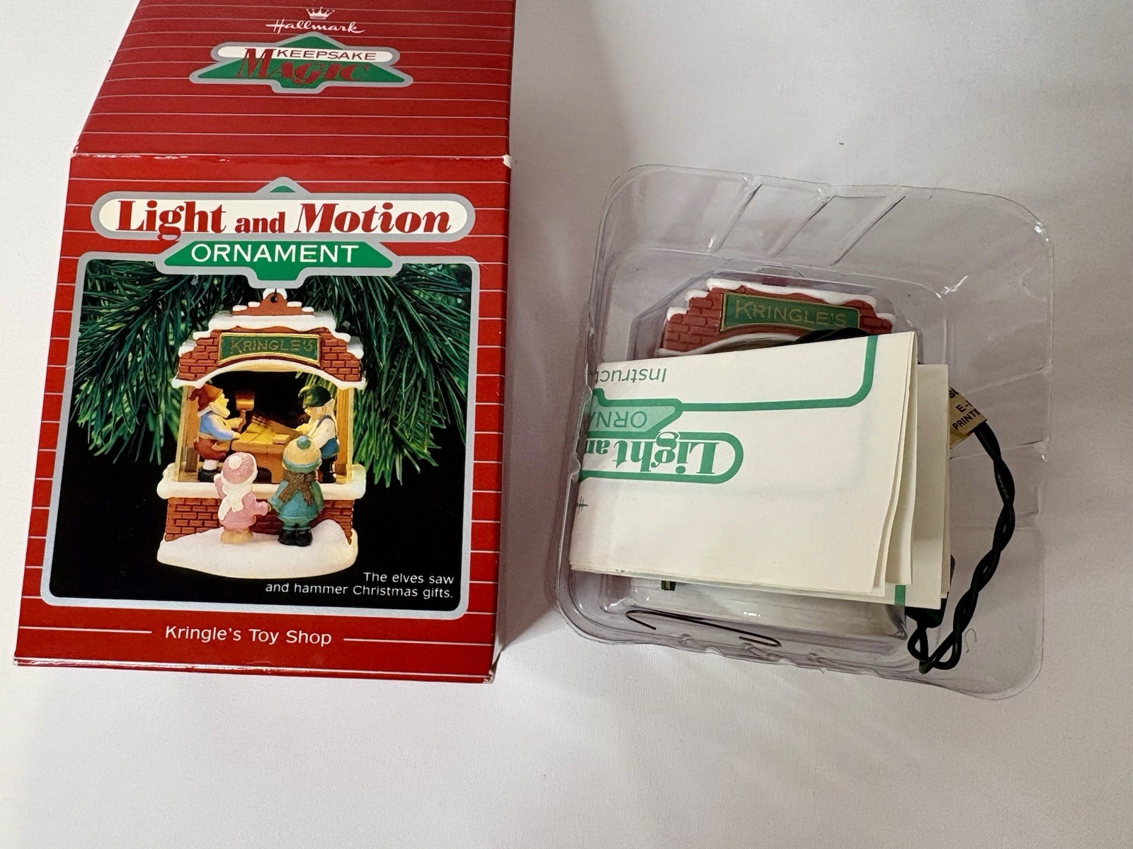 Vtg Hallmark Keepsake Magic Lighted Motion Ornament Kringle's Toy Shop Christmas Vtg Hallmark Keepsake Magic Lighted Motion Ornament Kringle's Toy Shop Christmas