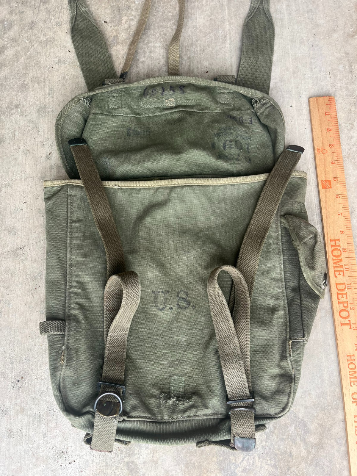 WWII U.S. M1945 Combat Field Pack & Cargo Pack Set – J.A. Shoe Co. 1945 WWII U.S. M1945 Combat Field Pack & Cargo Pack Set – J.A. Shoe Co. 1945