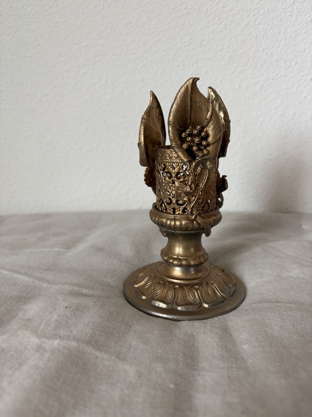 VTG ornate Brass Color Metal VTG ornate Brass Color Metal